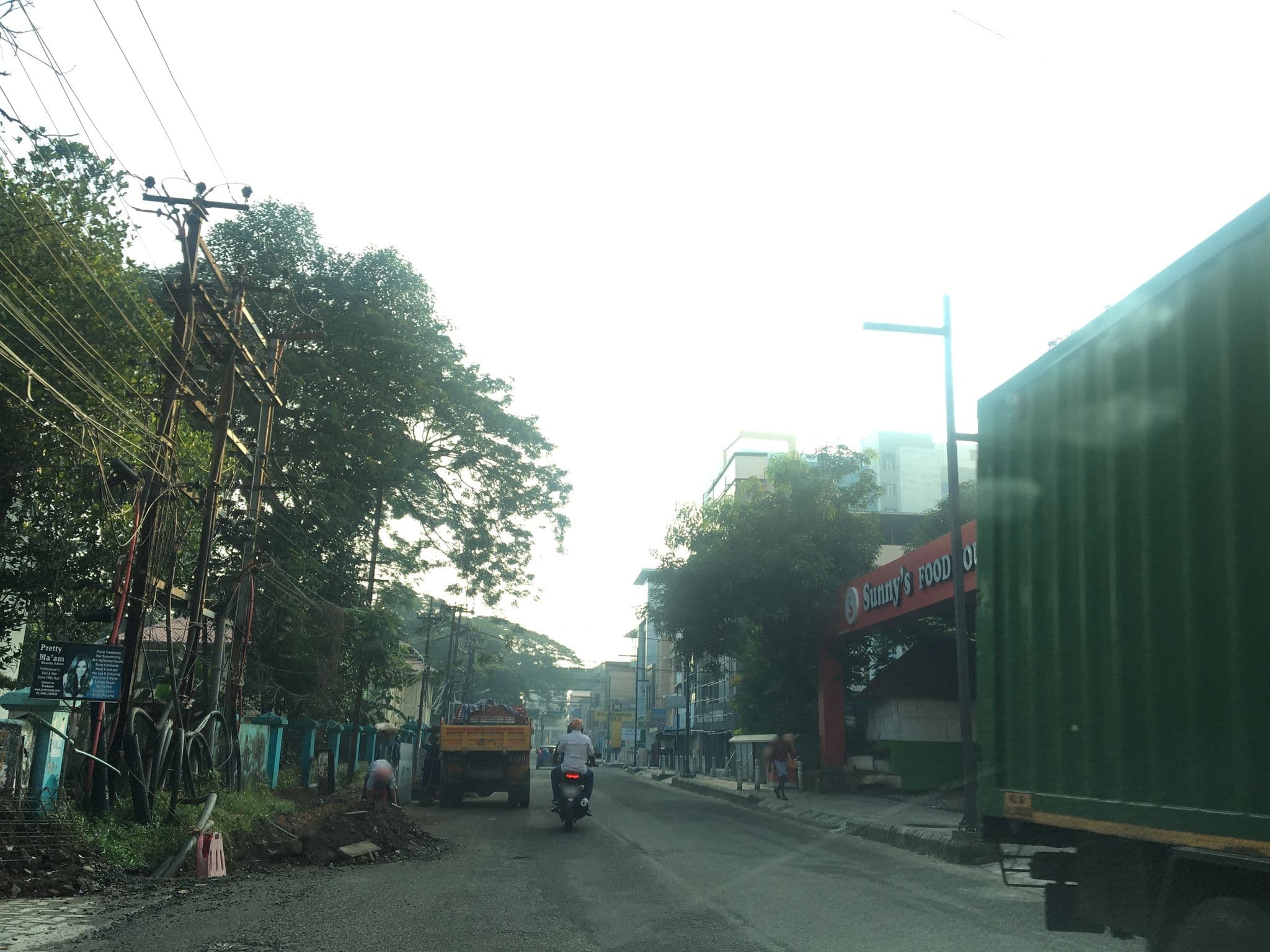 Street view near Hotel Mareena Residency, Kanayannur — © livableurbanism (CC BY-SA · Mapillary)