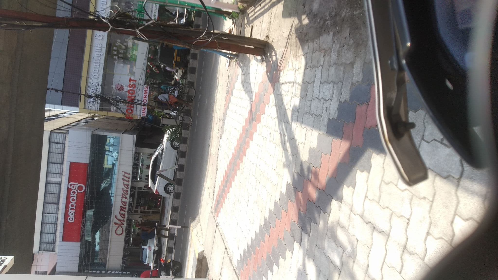 Street view near Hotel Ceylon, Kanayannur — © jothishbabu (CC BY-SA · Mapillary)