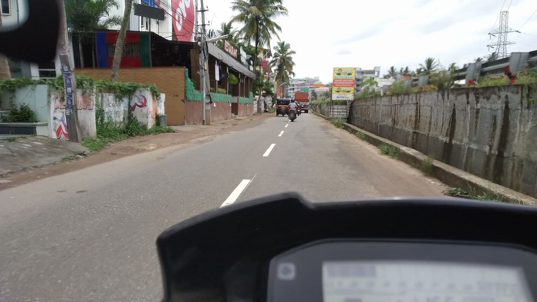 Street view near OYO 8420 Elite Inn, Sreekaryam — © jothishbabu (CC BY-SA · Mapillary)