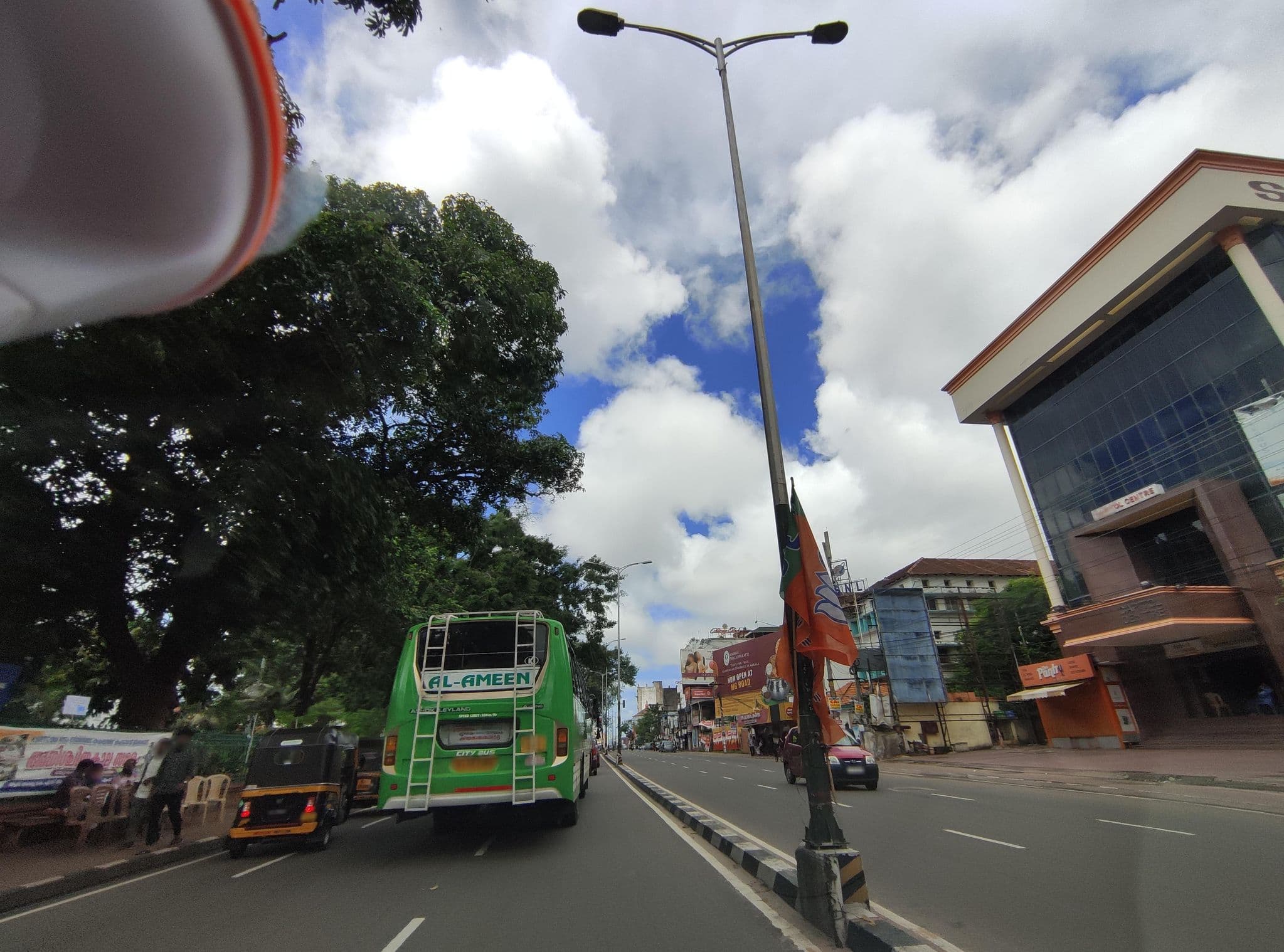 Street view near Vedanta Wake Up Central Station, Thiruvananthapuram — © V15 (CC BY-SA · Mapillary)
