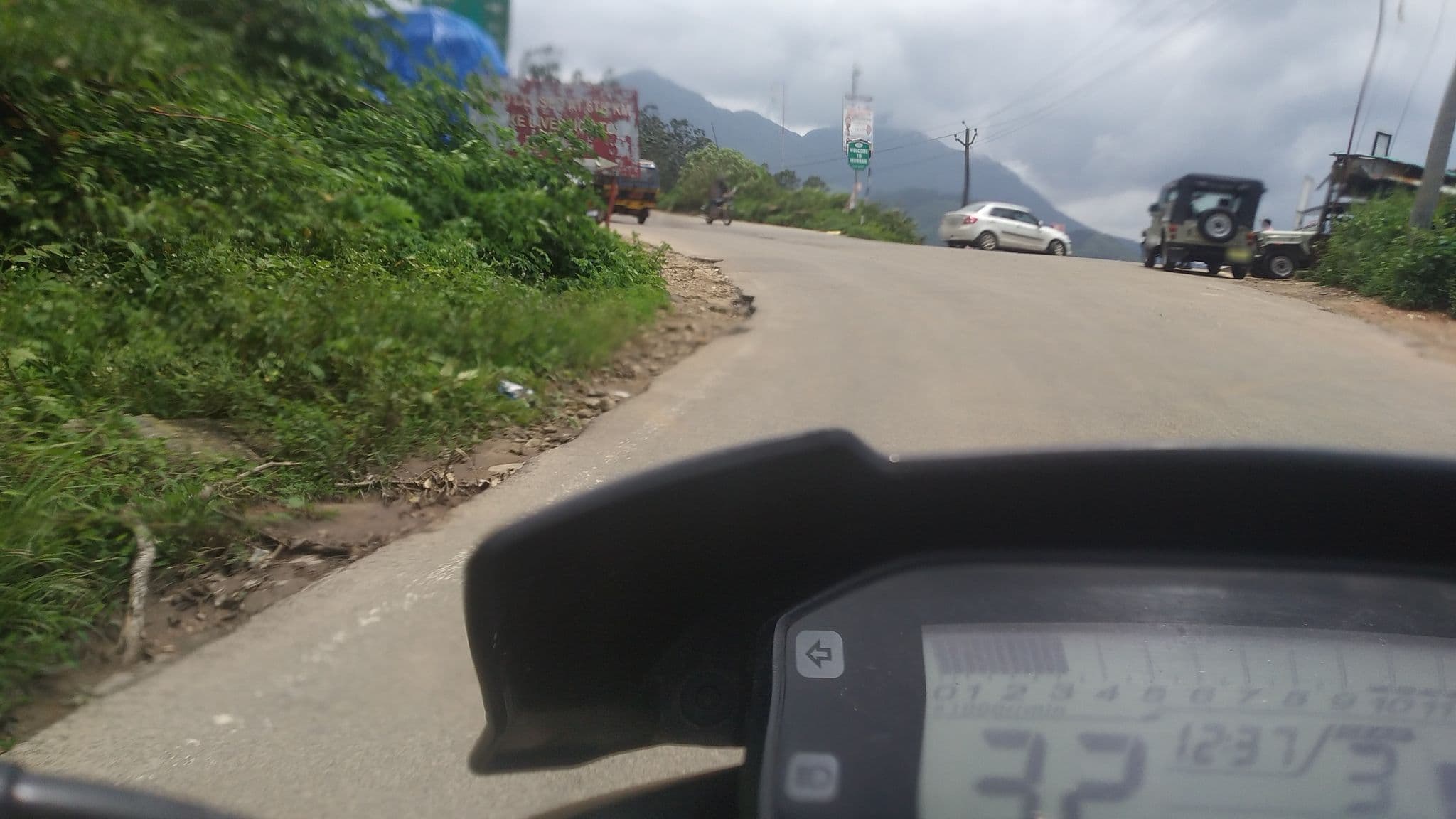 Street view near Marikar Resorts, Munnar — © jothishbabu (CC BY-SA · Mapillary)