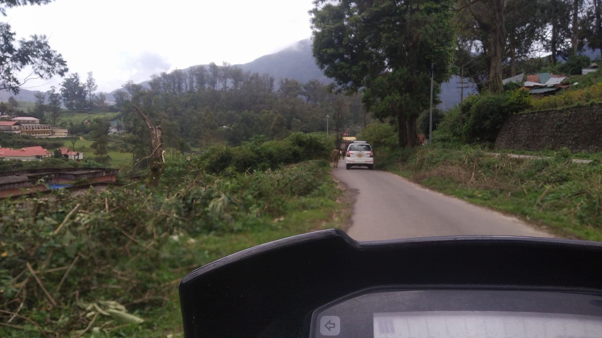 Street view near Vedanta Wake Up - Munnar, Devikulam, Munnar — © jothishbabu (CC BY-SA · Mapillary)