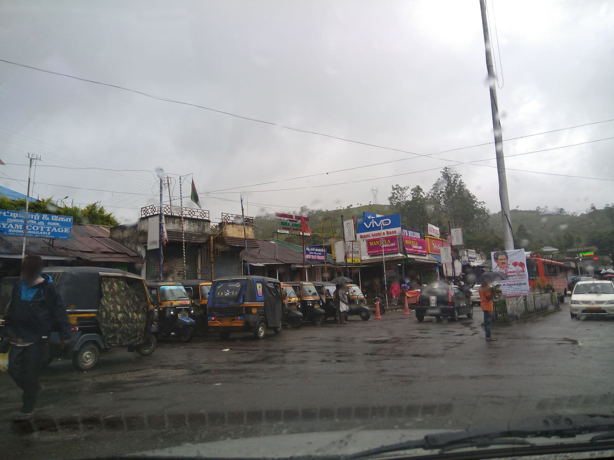 Street view near Kulangara Cottage, Munnar — © manojkmohan (CC BY-SA · Mapillary)
