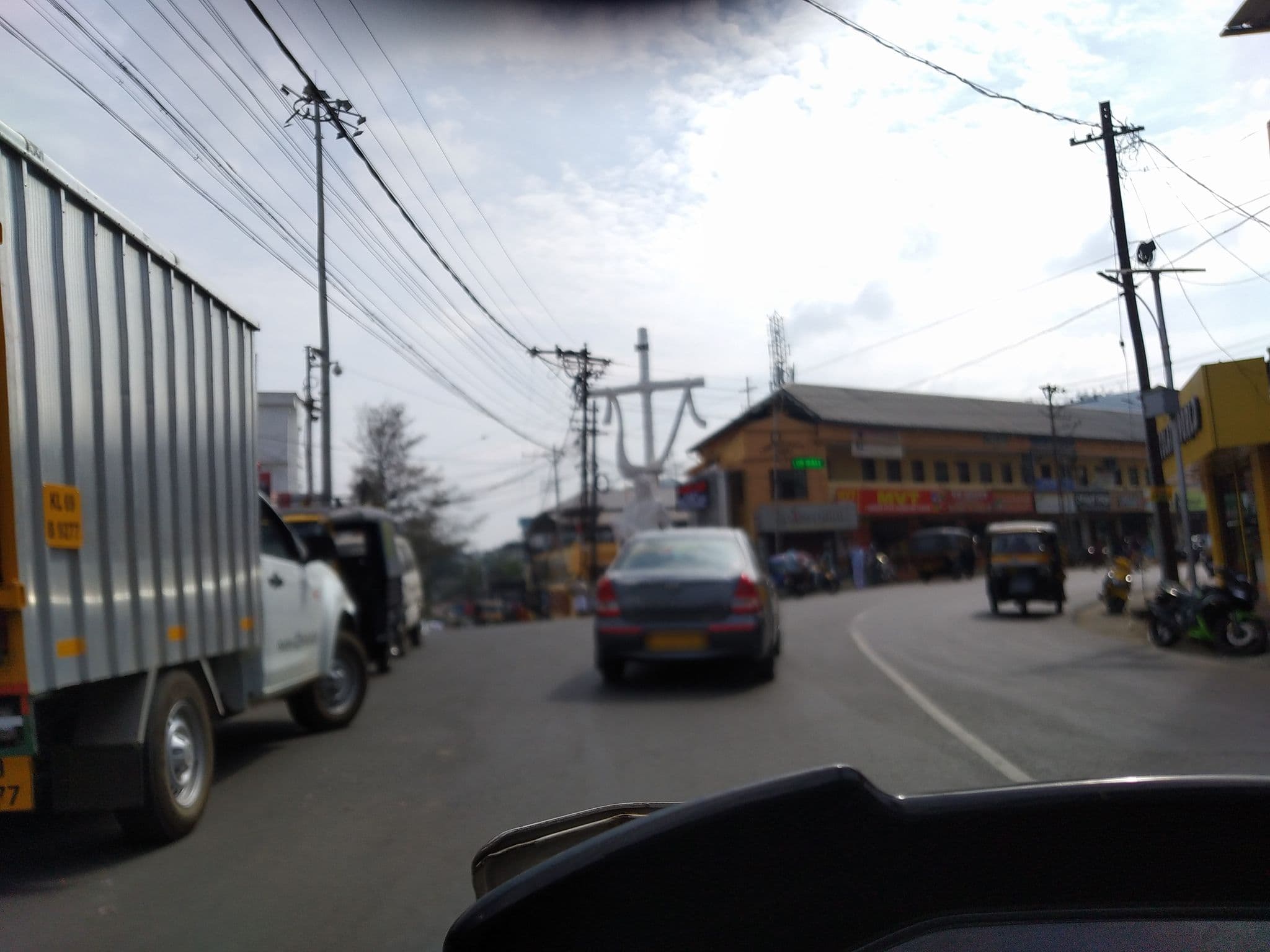 Street view near Lake Palace, Cumbum — © jothishbabu (CC BY-SA · Mapillary)