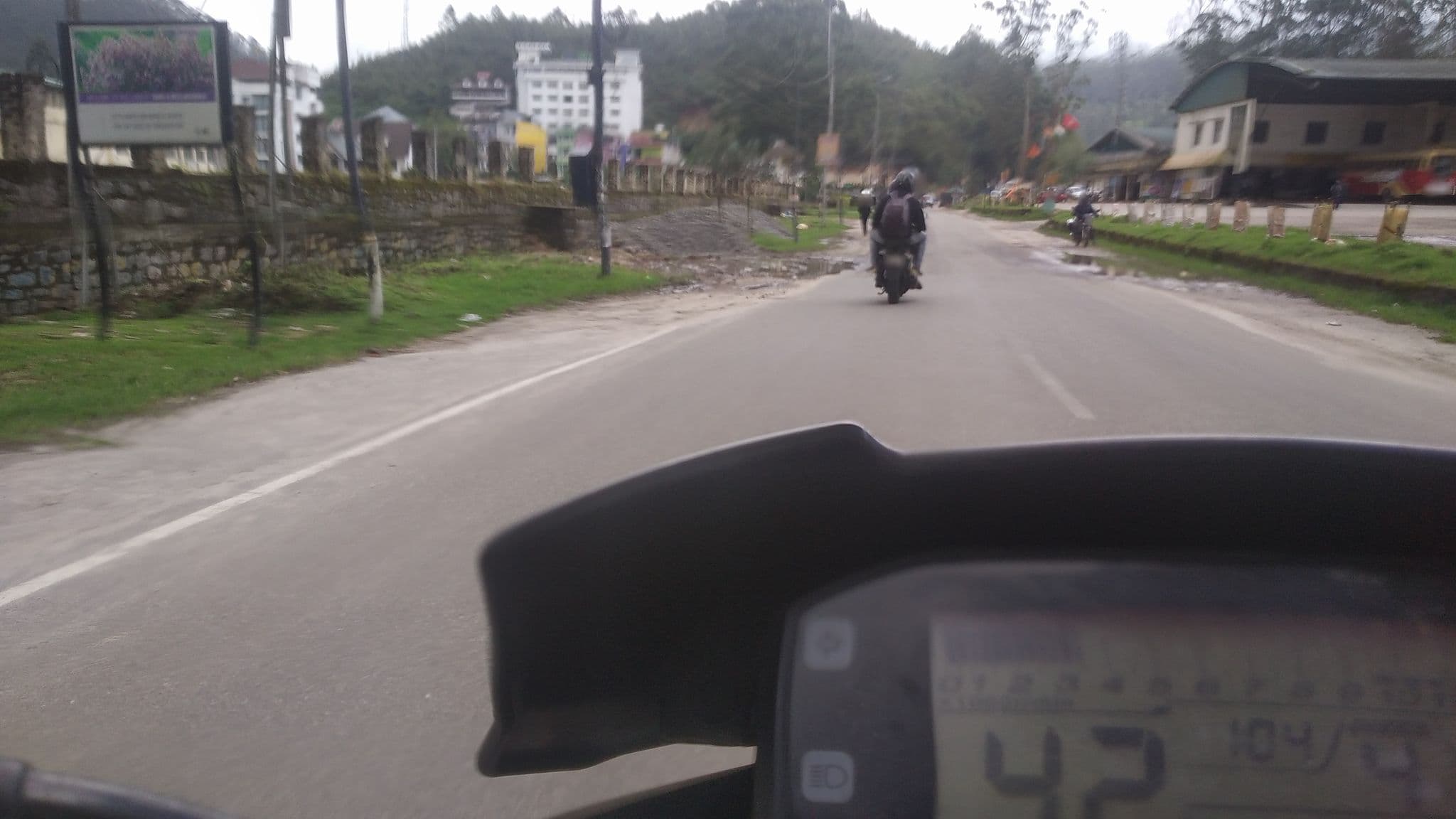 Street view near Westwood Riverside, Munnar — © jothishbabu (CC BY-SA · Mapillary)