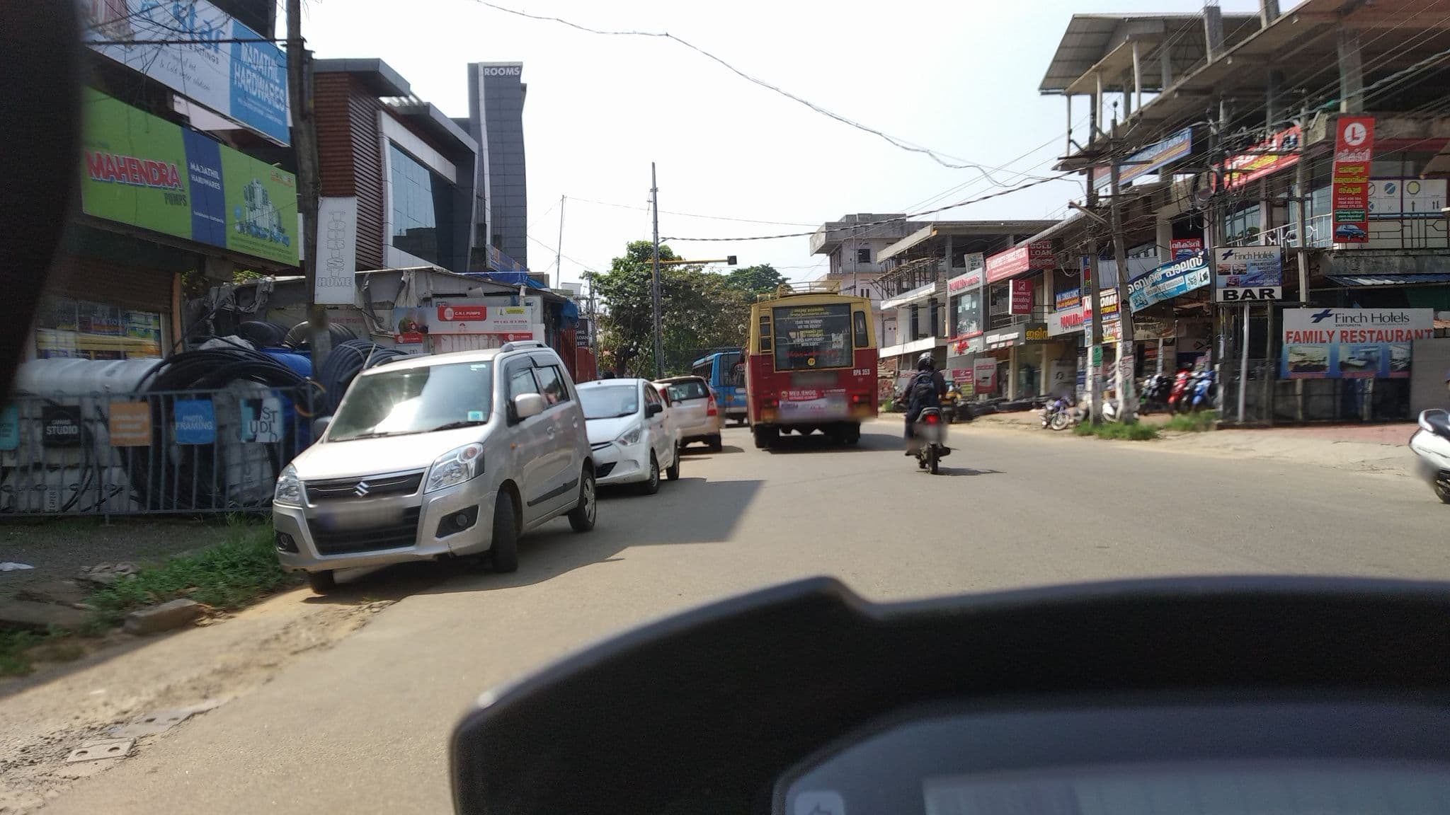 Street view near Finch Hotel, Erāttupetta — © jothishbabu (CC BY-SA · Mapillary)