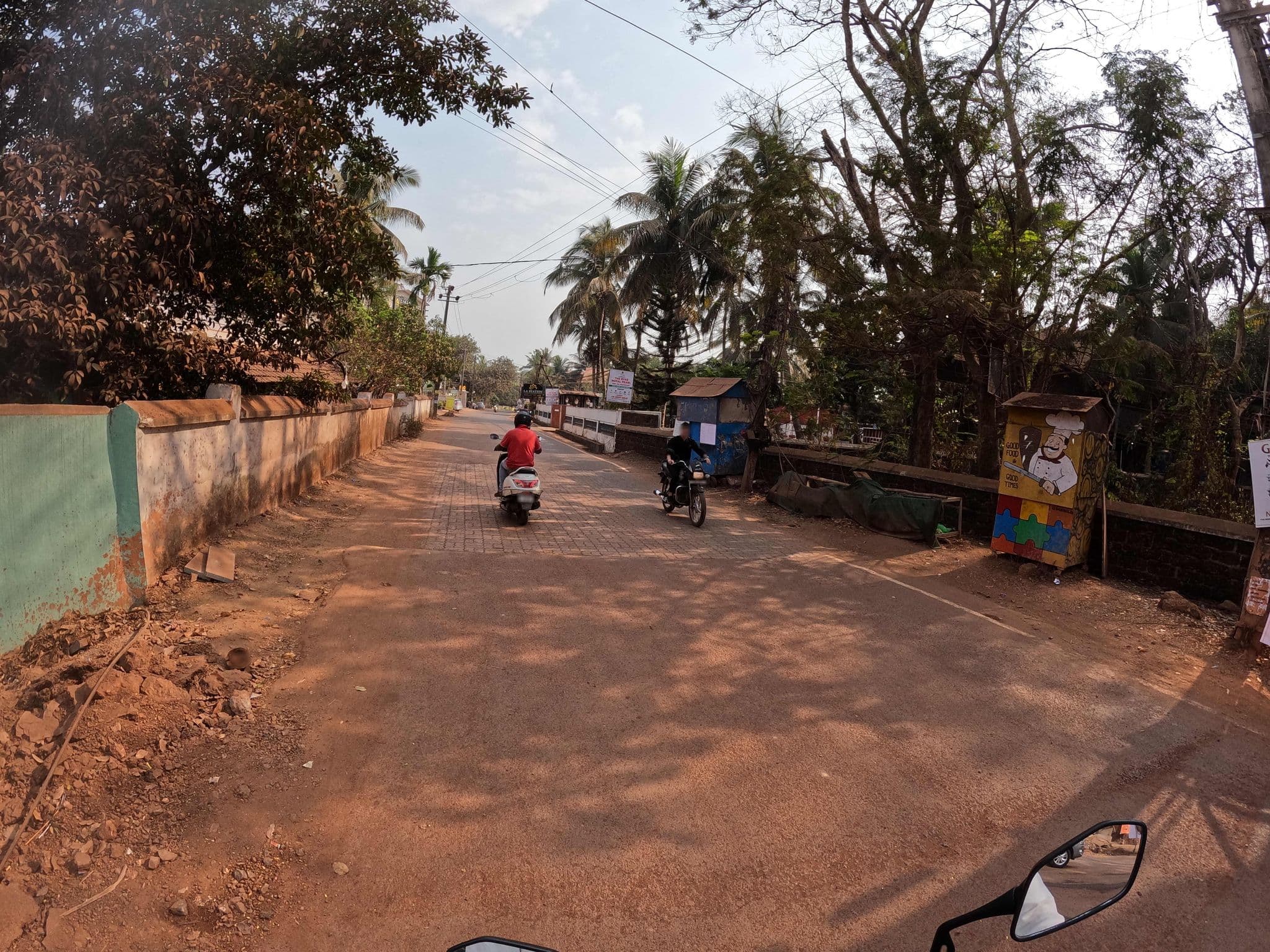 Street view near The Ocean Pearl Escape, Vagator — © lucomsky (CC BY-SA · Mapillary)