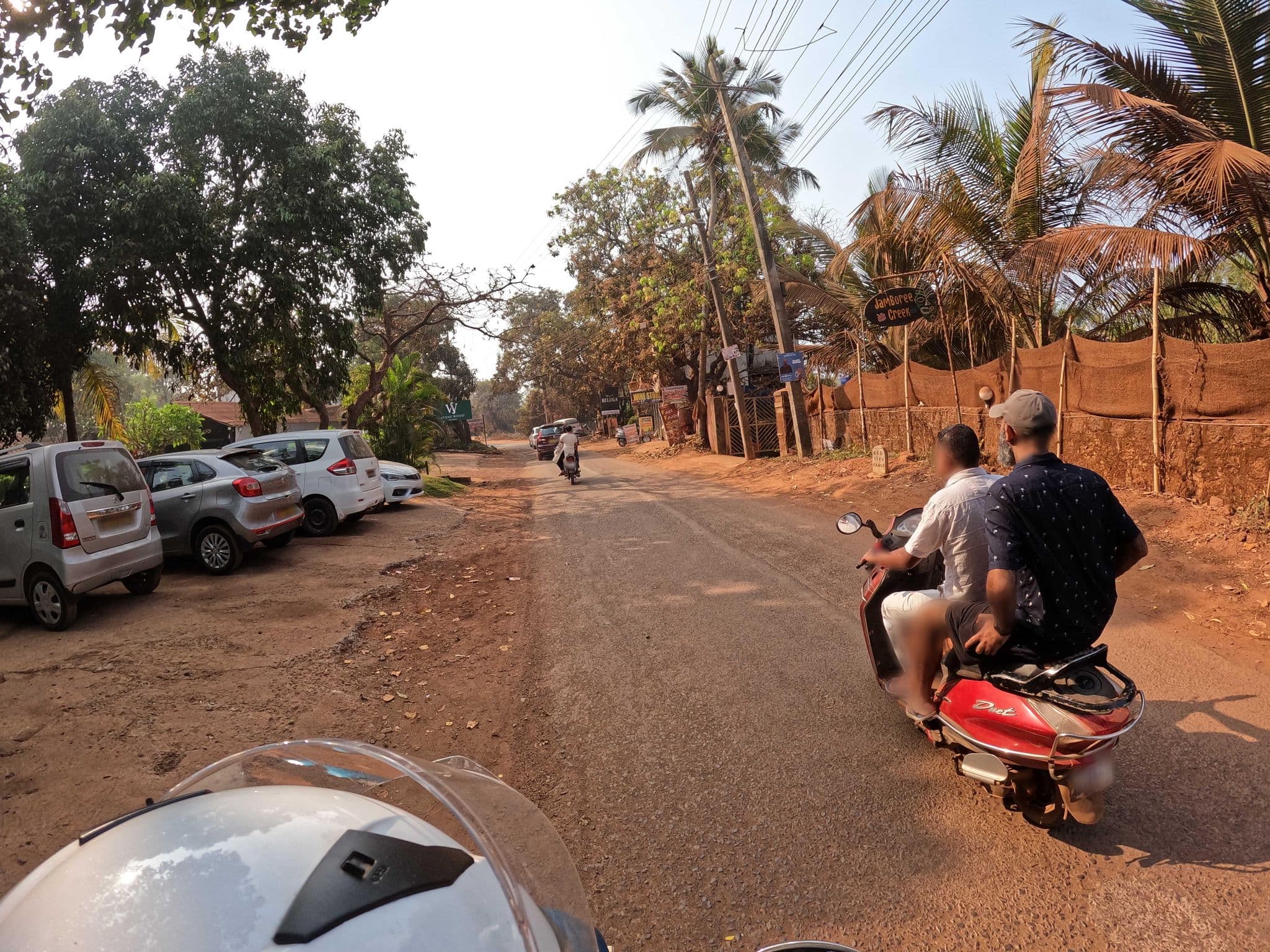 Street view near Miloza Holiday Homes, Mandrem — © lucomsky (CC BY-SA · Mapillary)
