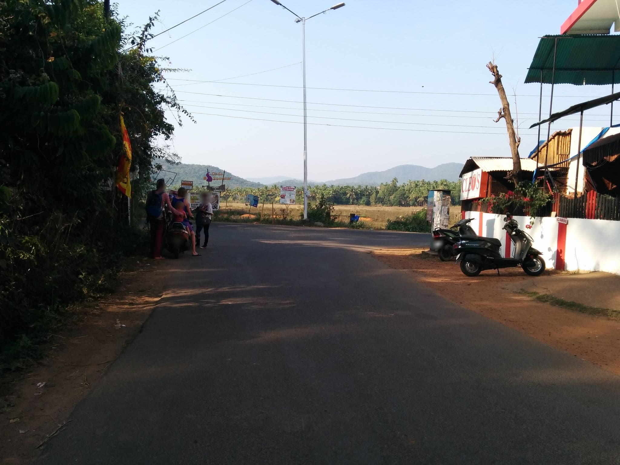 Street view near Gostel, Kānkon — © sashazykov (CC BY-SA · Mapillary)