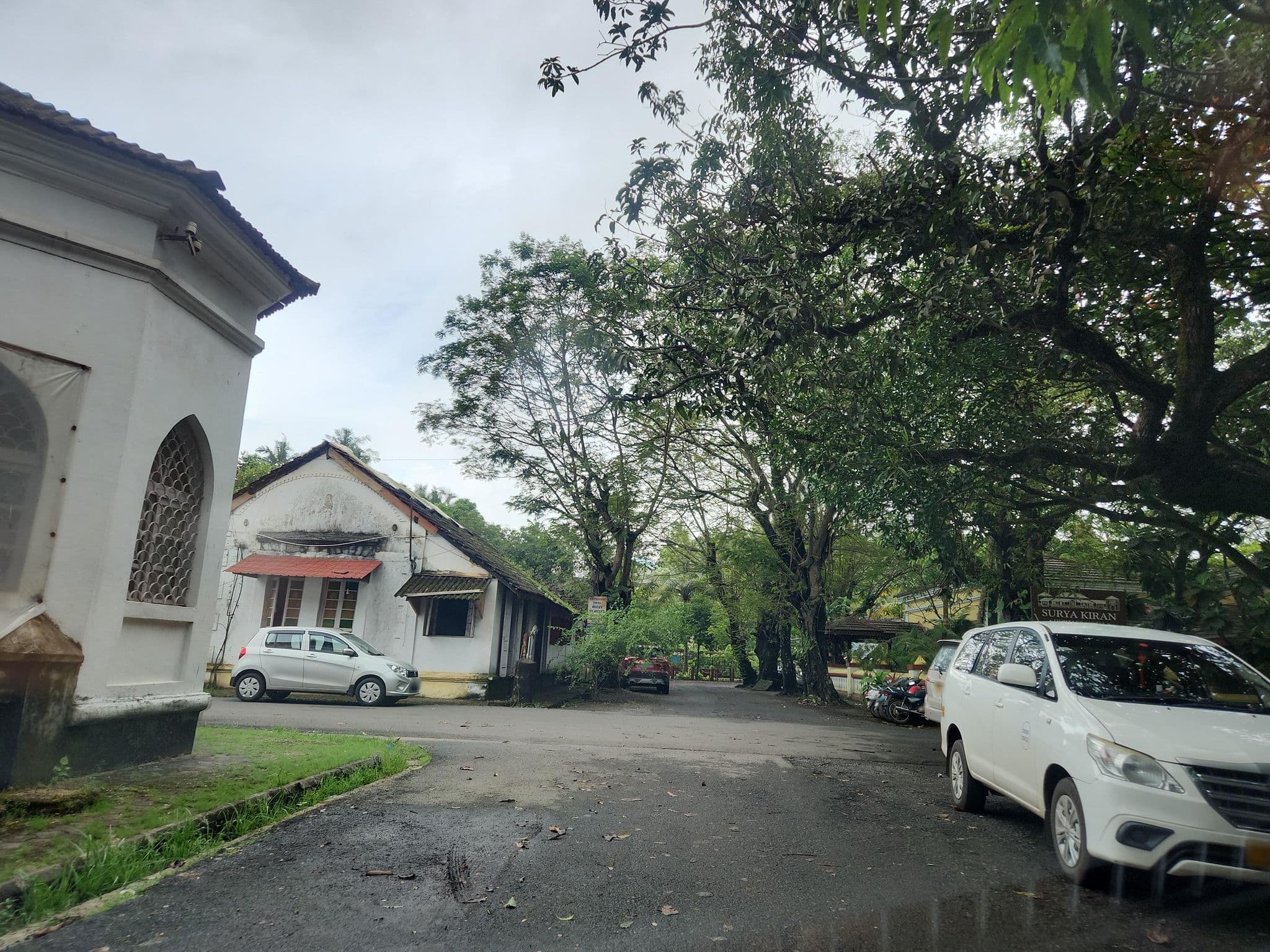 Street view near Suryakiran Heritage Hotel, Panjim — © parthkocharekar (CC BY-SA · Mapillary)