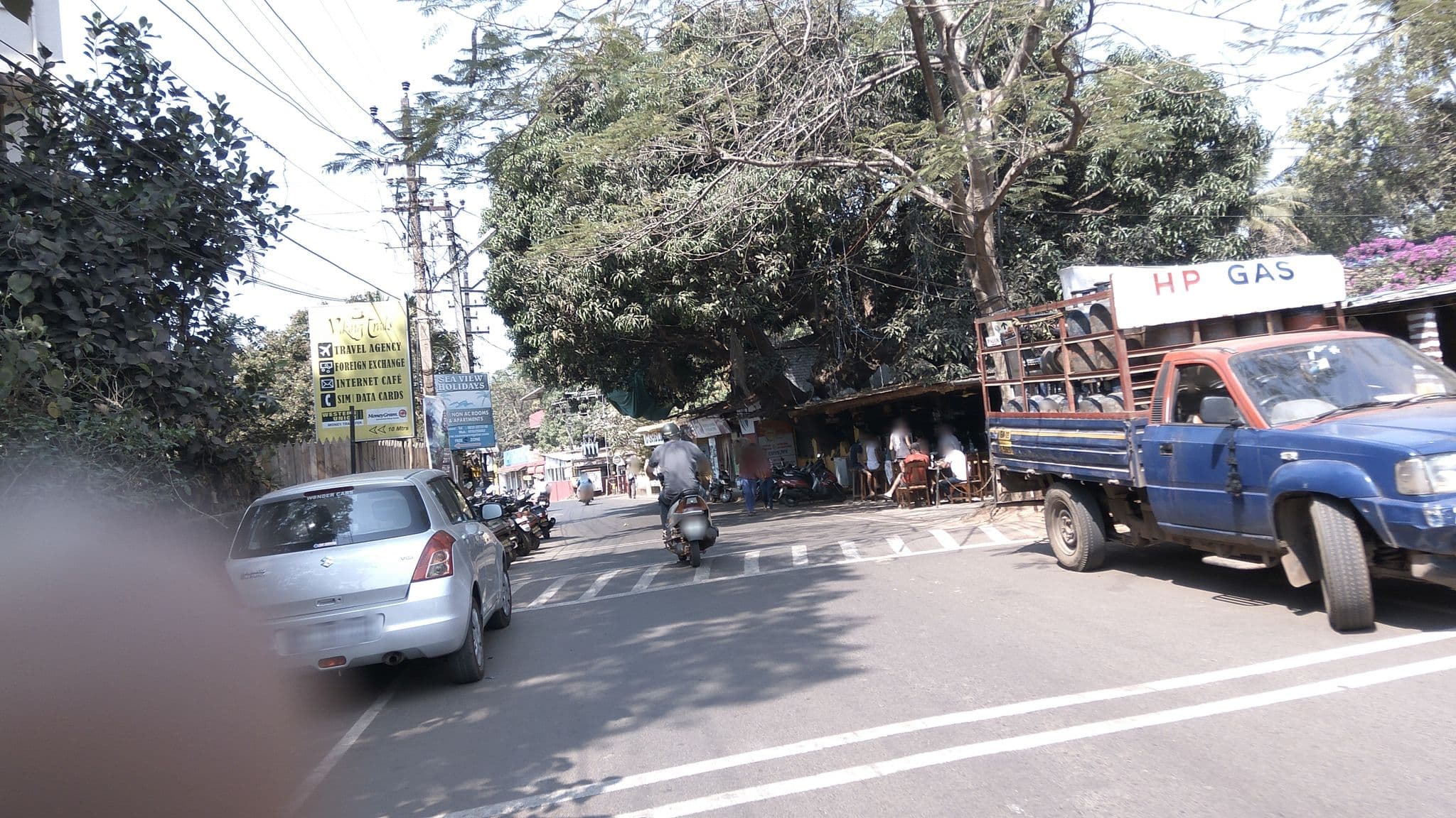 Street view near Seaview Holidays, Vagator — © natarajakaveeti (CC BY-SA · Mapillary)