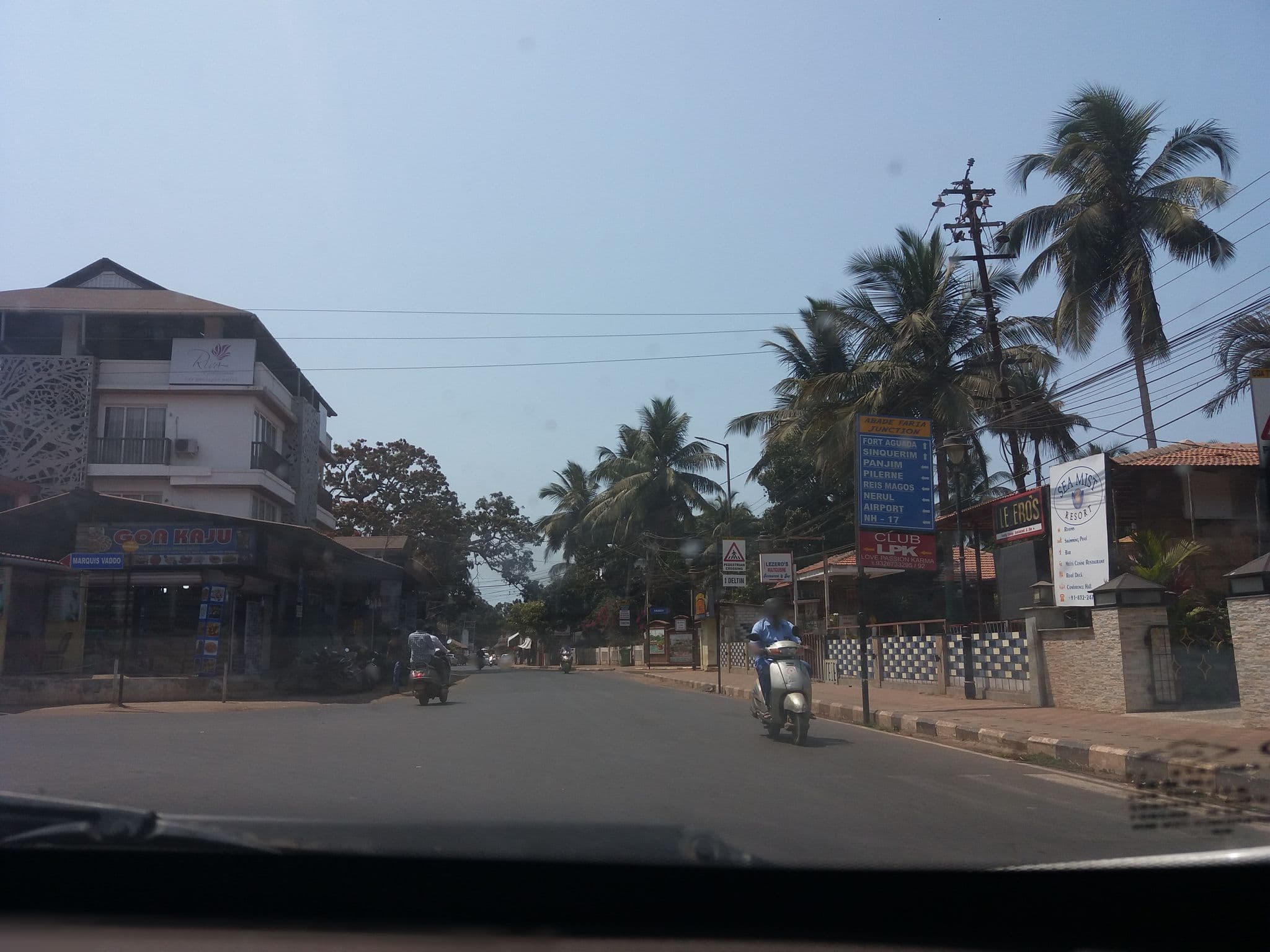 Street view near Riva Gold Coast, Candolim — © rdlf19051985 (CC BY-SA · Mapillary)