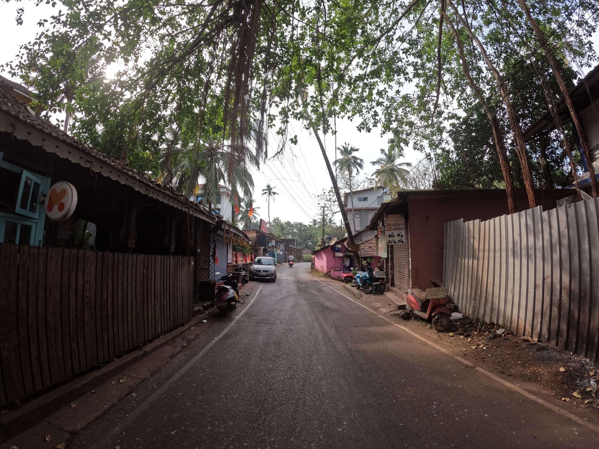 Street view near Annapurna Vishram Dham, Baga — © lucomsky (CC BY-SA · Mapillary)