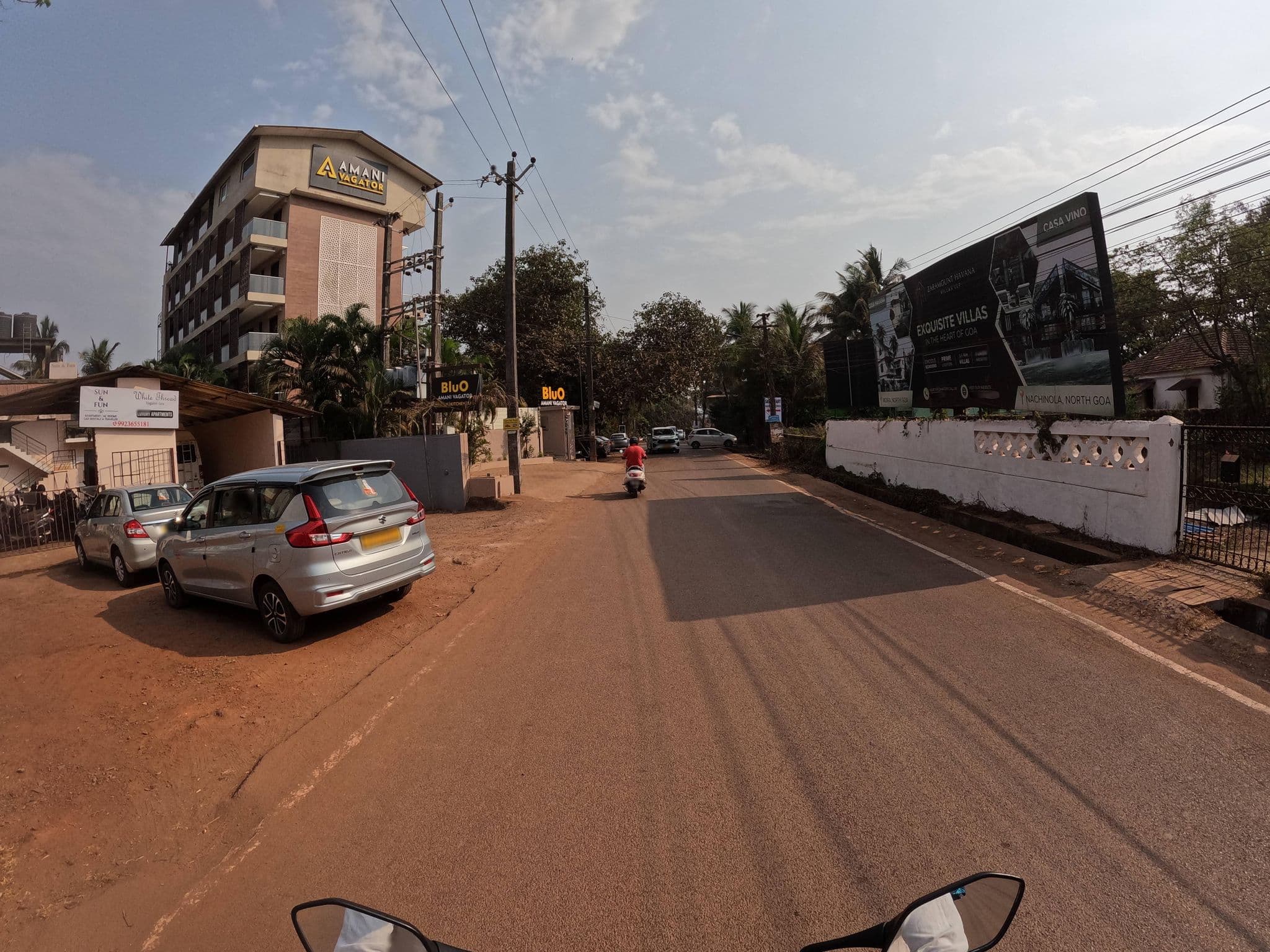 Street view near Amani Vagator, Vagator — © lucomsky (CC BY-SA · Mapillary)