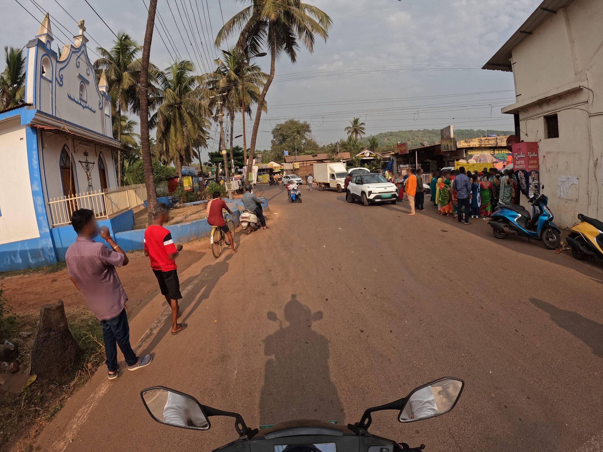 Street view near Robert's Place, Anjuna — © lucomsky (CC BY-SA · Mapillary)