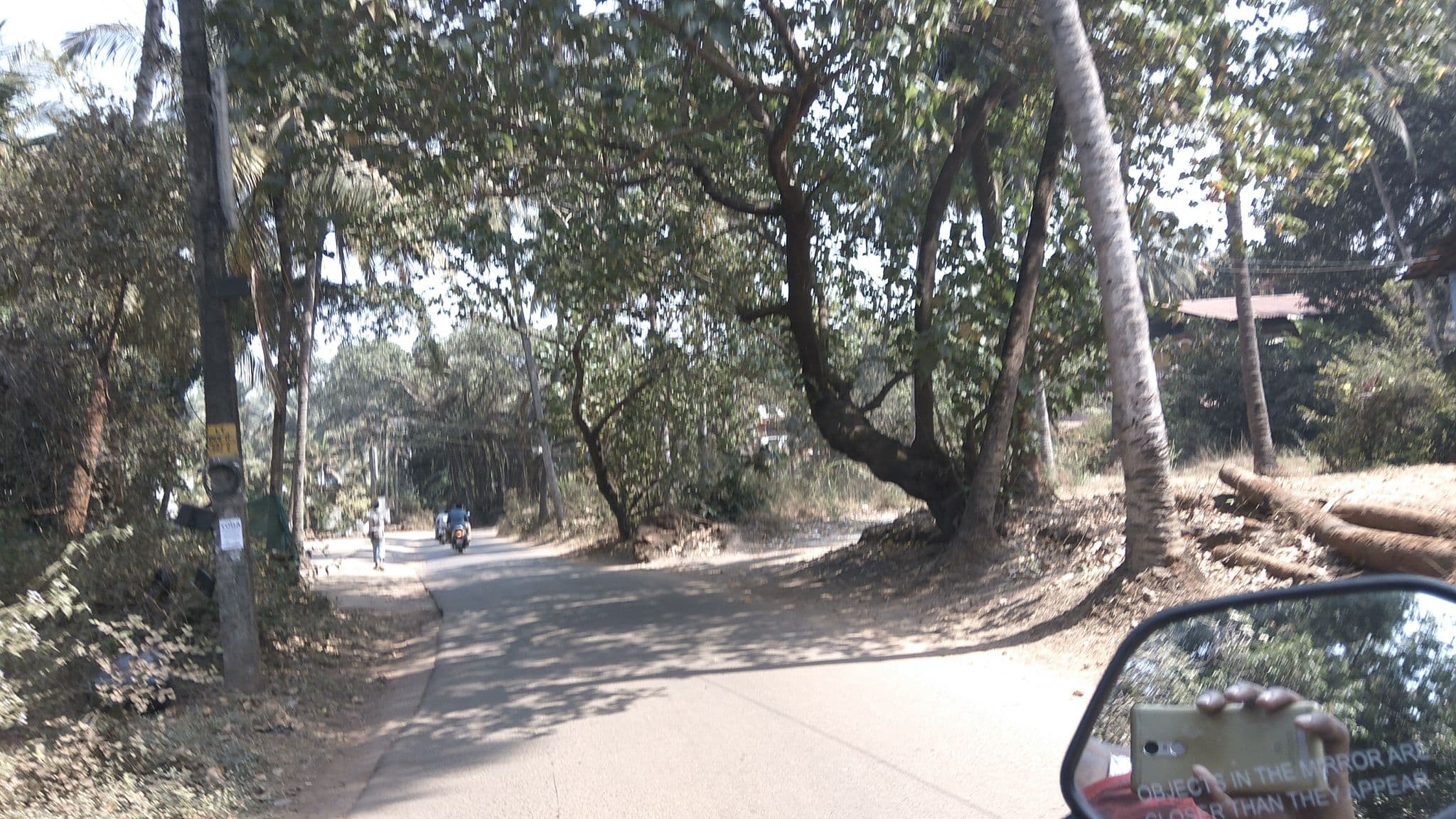 Street view near Hotel condolim bliss, Candolim — © natarajakaveeti (CC BY-SA · Mapillary)