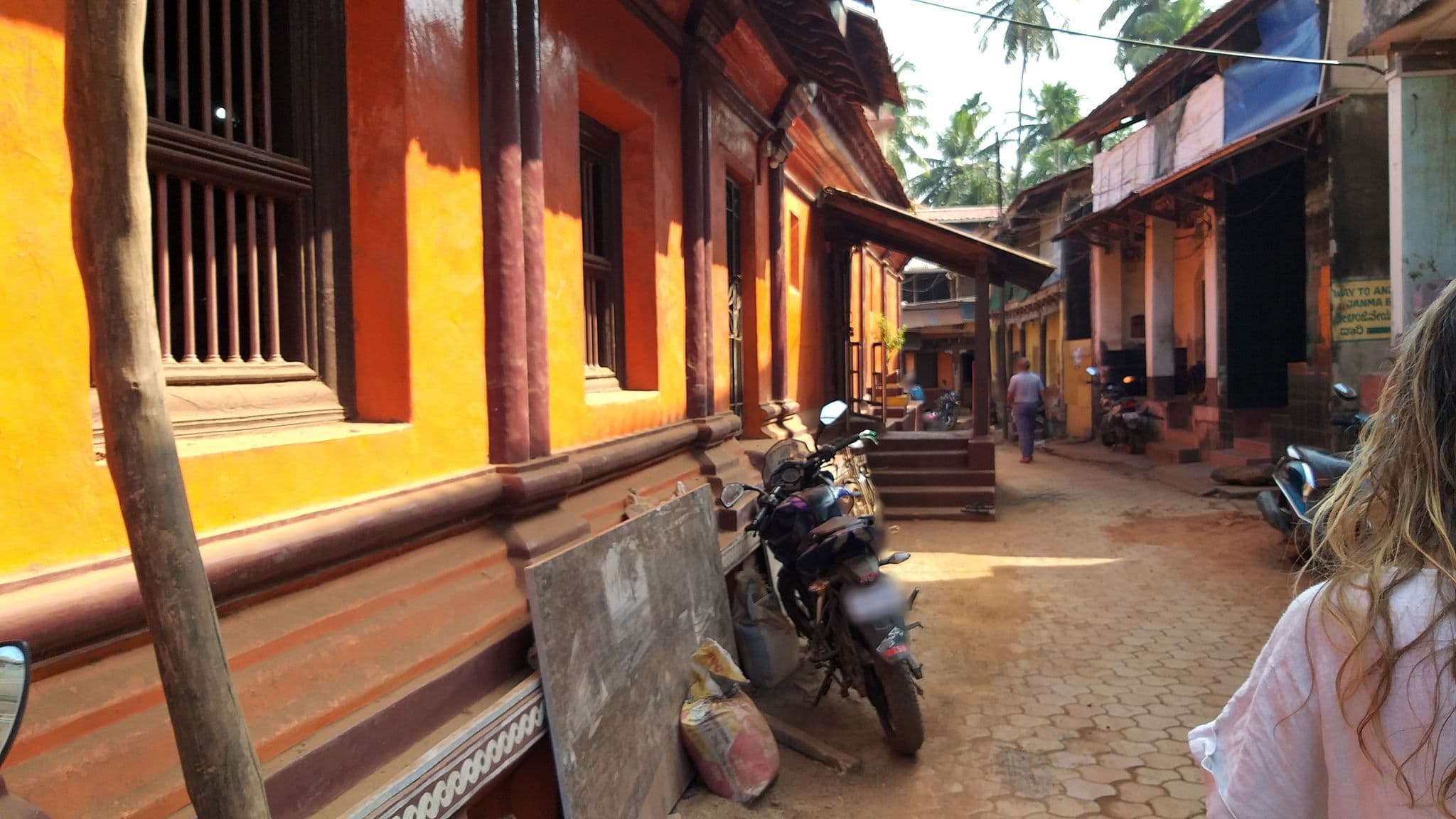 Street view near Gokarna Citystay Rooms, Gokarna — © lucomsky (CC BY-SA · Mapillary)