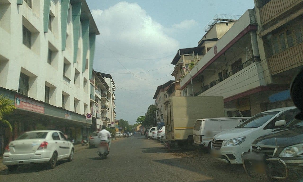 Street view near Hotel Succegada, Panjim, Panjim — © edz3056 (CC BY-SA · Mapillary)