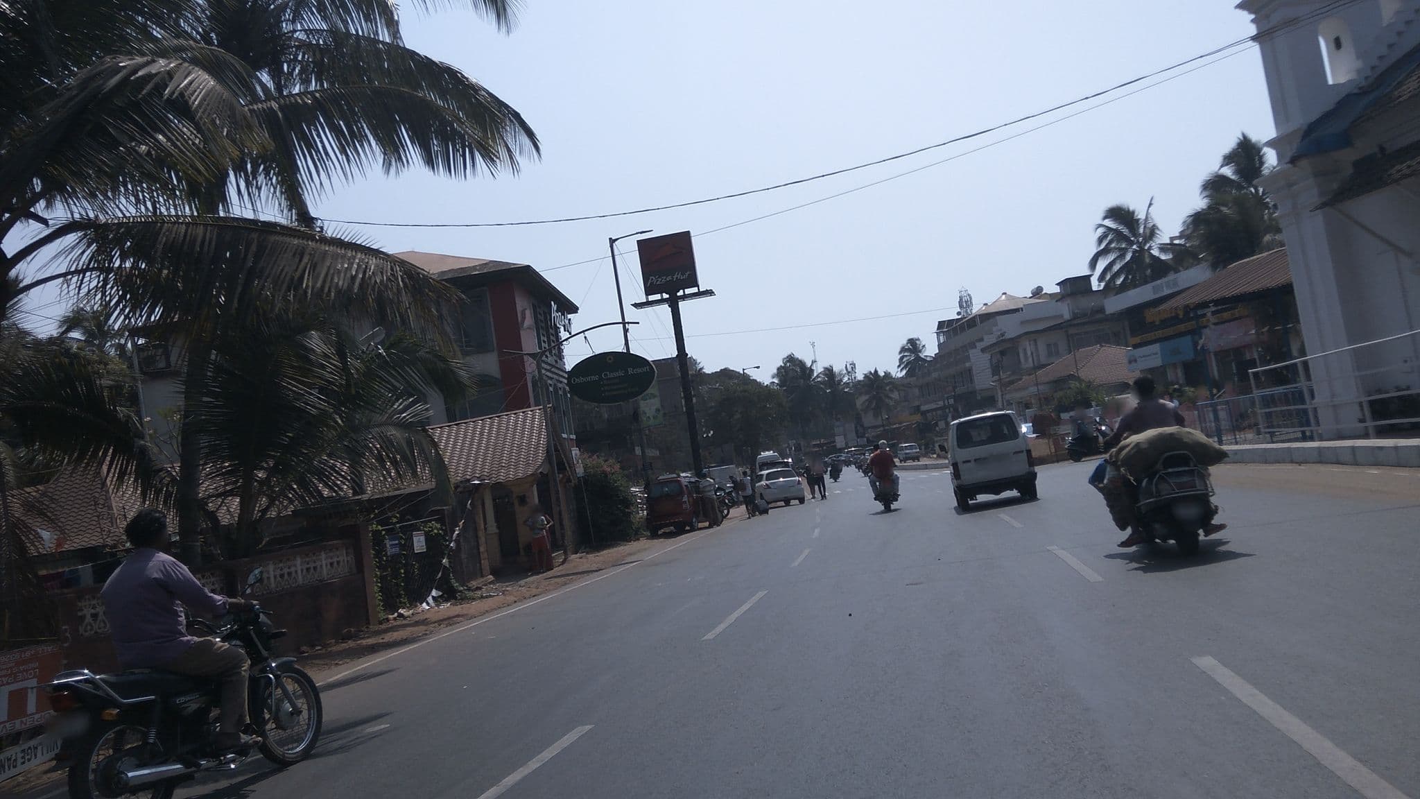 Street view near Villa Calangute, Calangute — © natarajakaveeti (CC BY-SA · Mapillary)