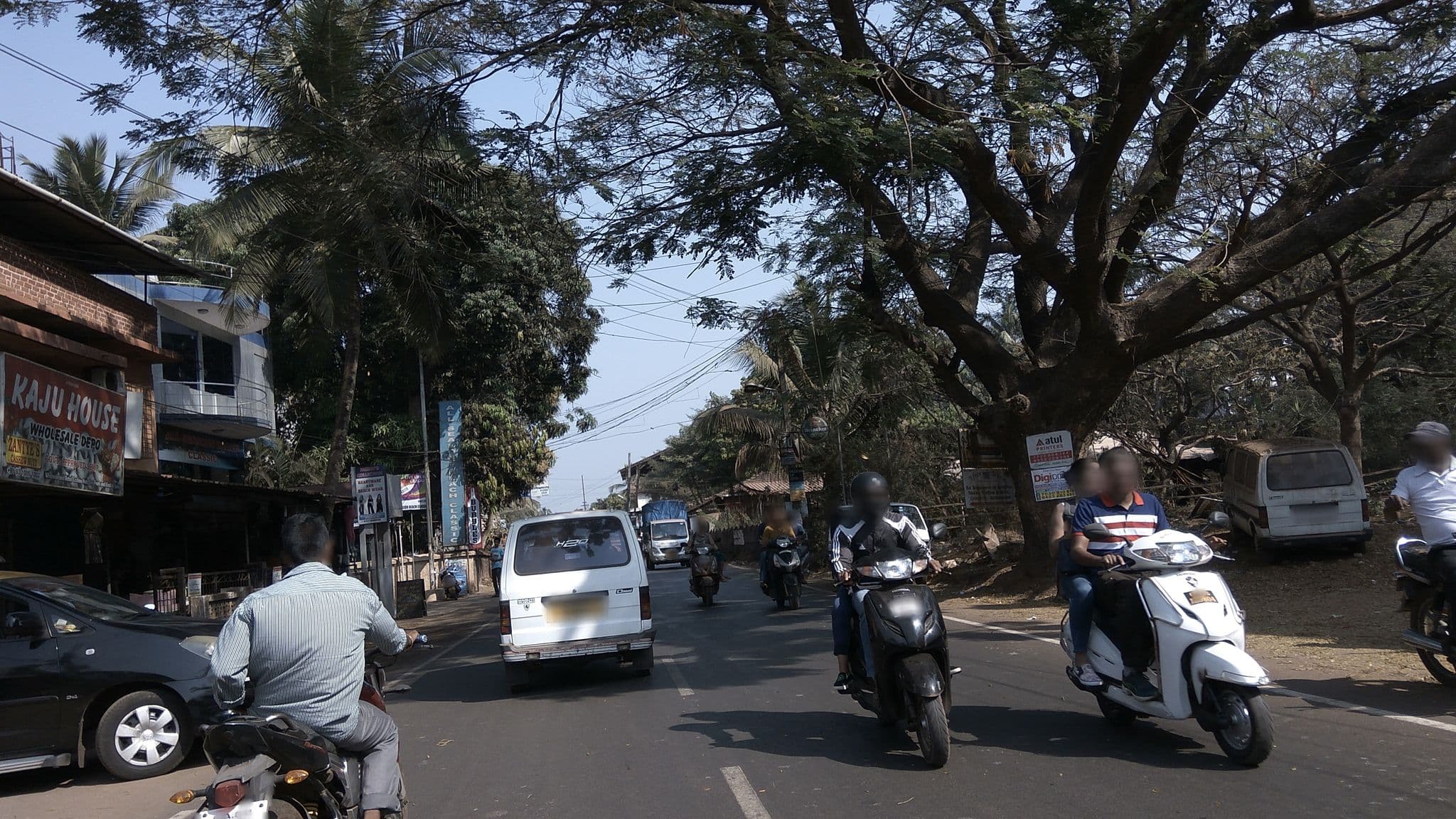 Street view near Nitya Beach Huts and Shack, Candolim — © natarajakaveeti (CC BY-SA · Mapillary)