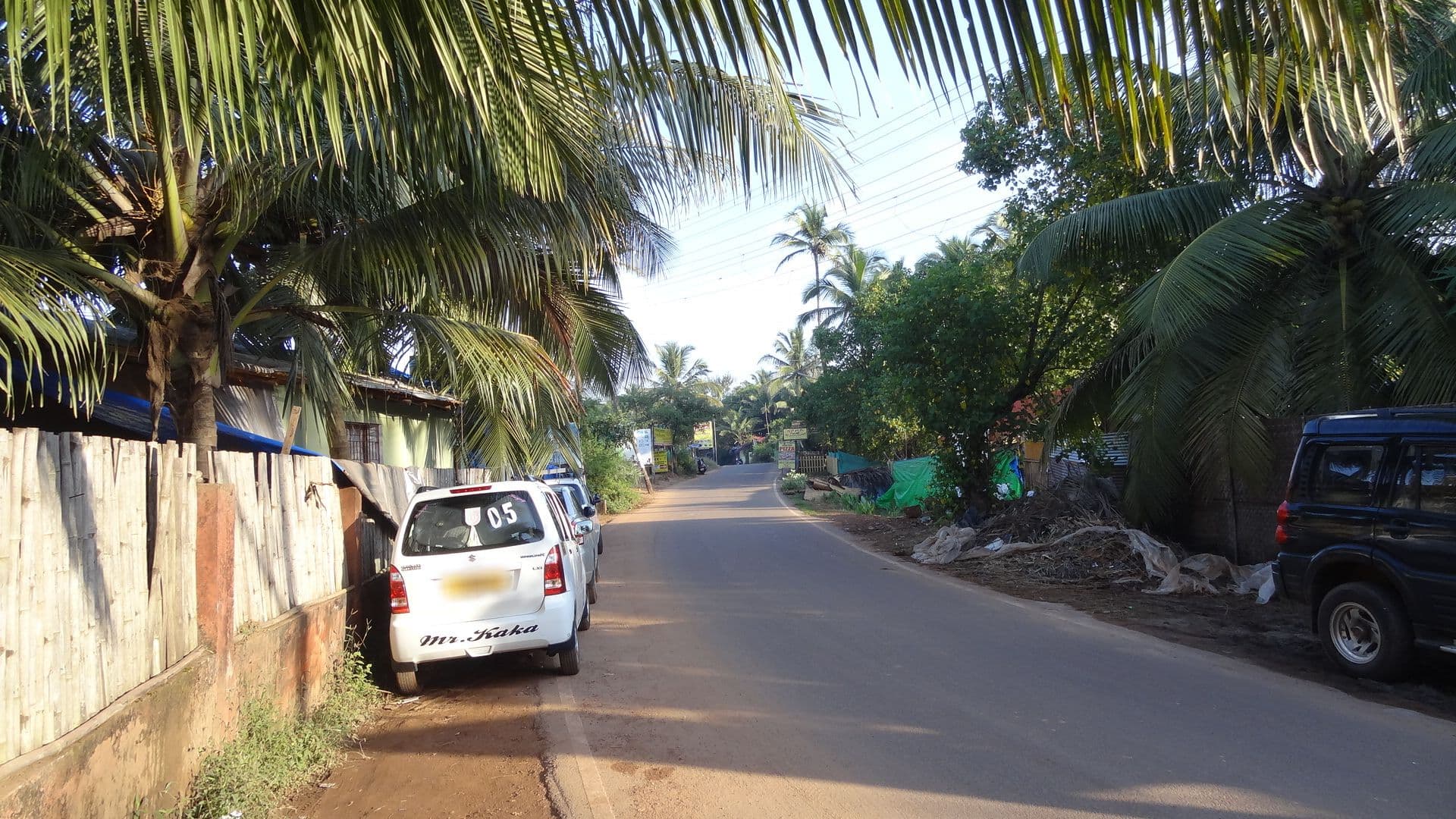 Street view near Ukiyo Beach Resort, Mandrem — © aloksharma (CC BY-SA · Mapillary)