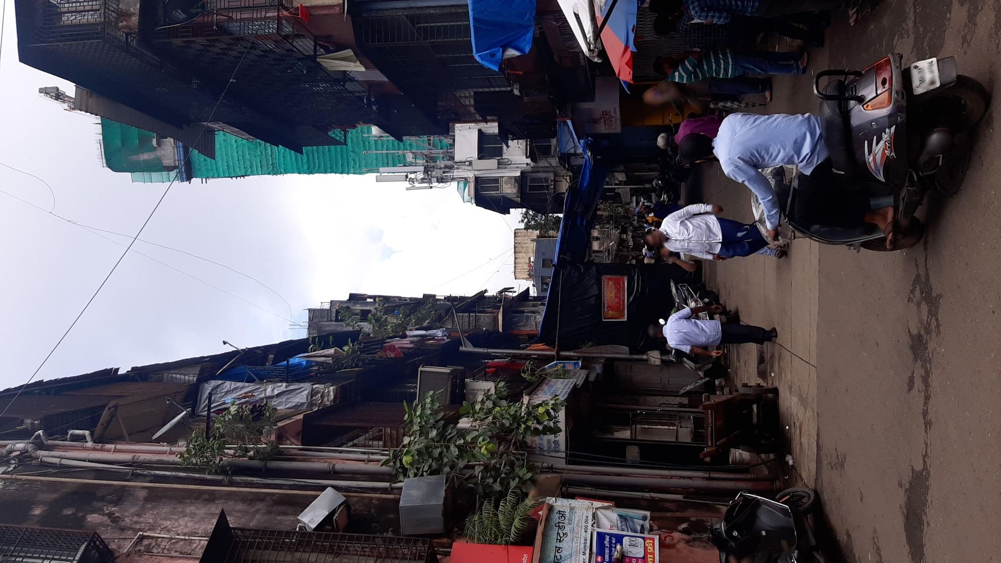 Street view near Shree Ram Hindu Lodge, Dhārāvi — © a17archives (CC BY-SA · Mapillary)