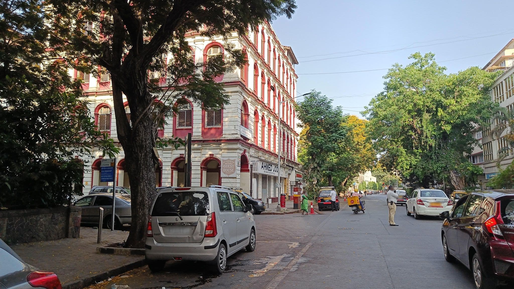 Street view near Hotel Diplomat Mumbai, Kegaon — © varunbhakhri (CC BY-SA · Mapillary)