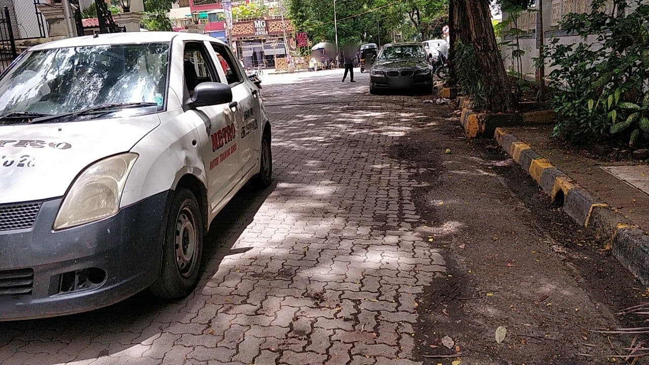 Street view near The Fine Art Company, Dhārāvi — © pkanch1 (CC BY-SA · Mapillary)