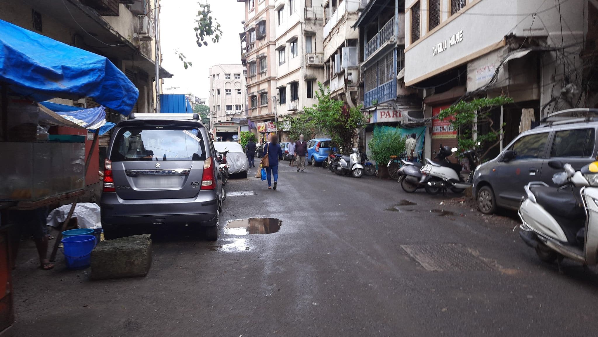 Street view near Best Eastern Hotel, Kegaon — © a17archives (CC BY-SA · Mapillary)
