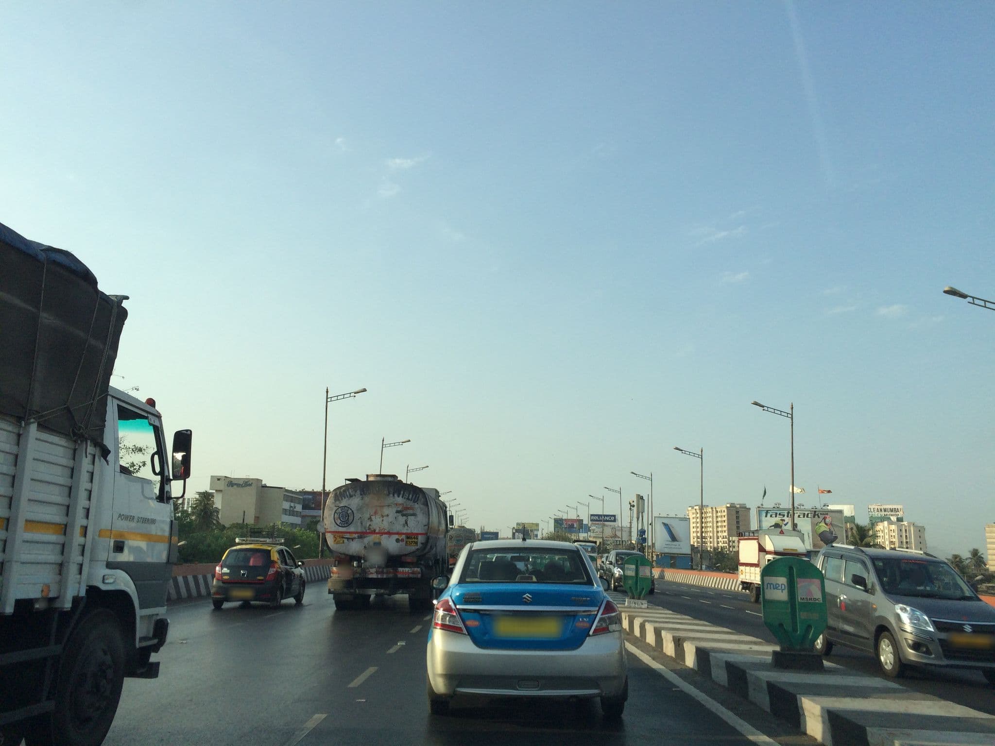 Street view near ITC Grand Maratha Sheraton, Dhārāvi — © shravan91 (CC BY-SA · Mapillary)