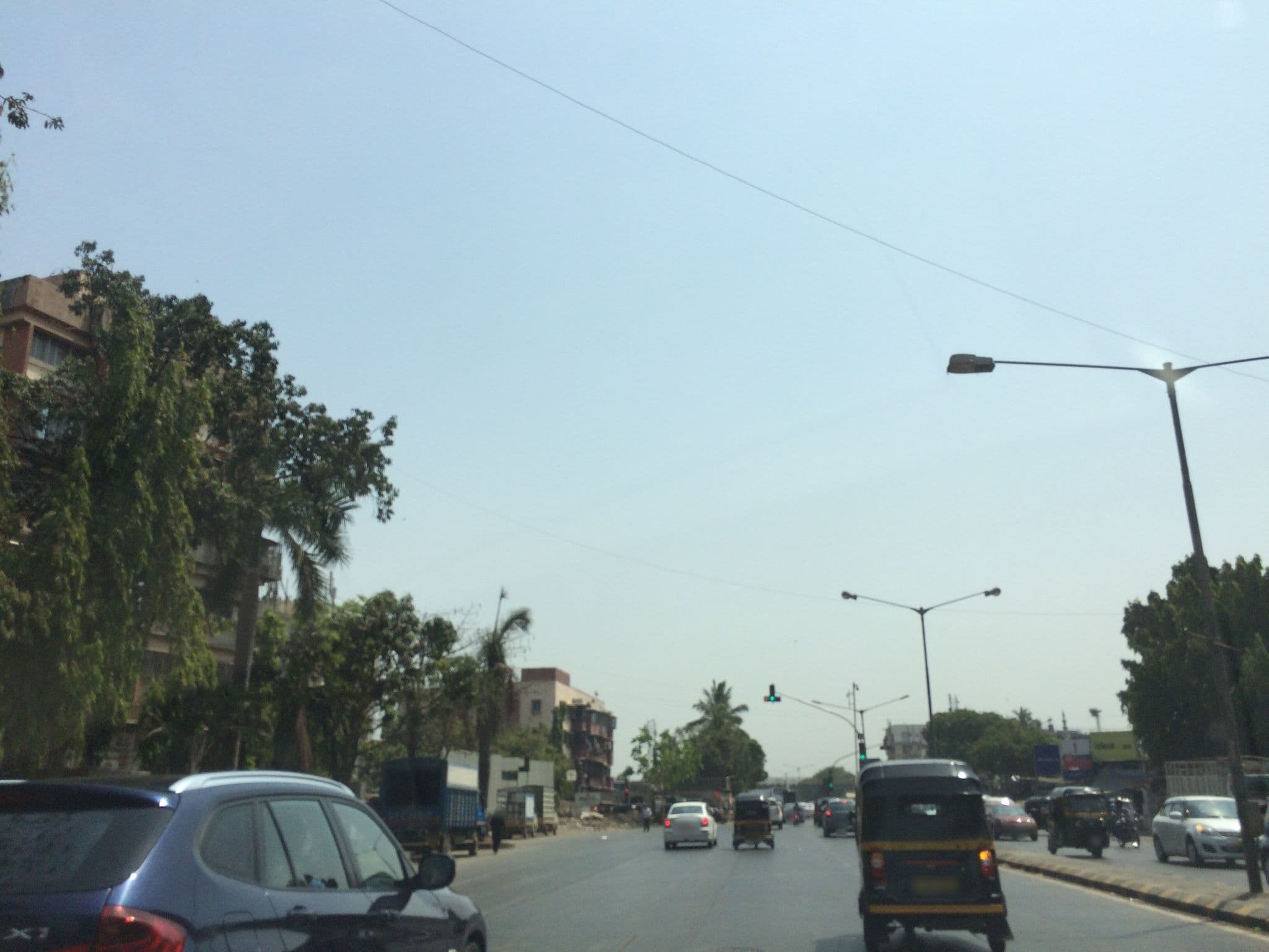 Street view near Lemon Tree Hotel Kalina, Mumbai — © shravan91 (CC BY-SA · Mapillary)