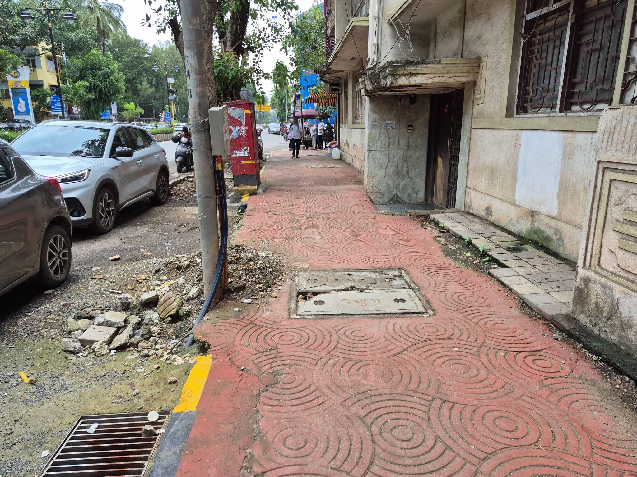 Street view near Rainbow Hospitality, Dhārāvi — © Hunaiz (CC BY-SA · Mapillary)