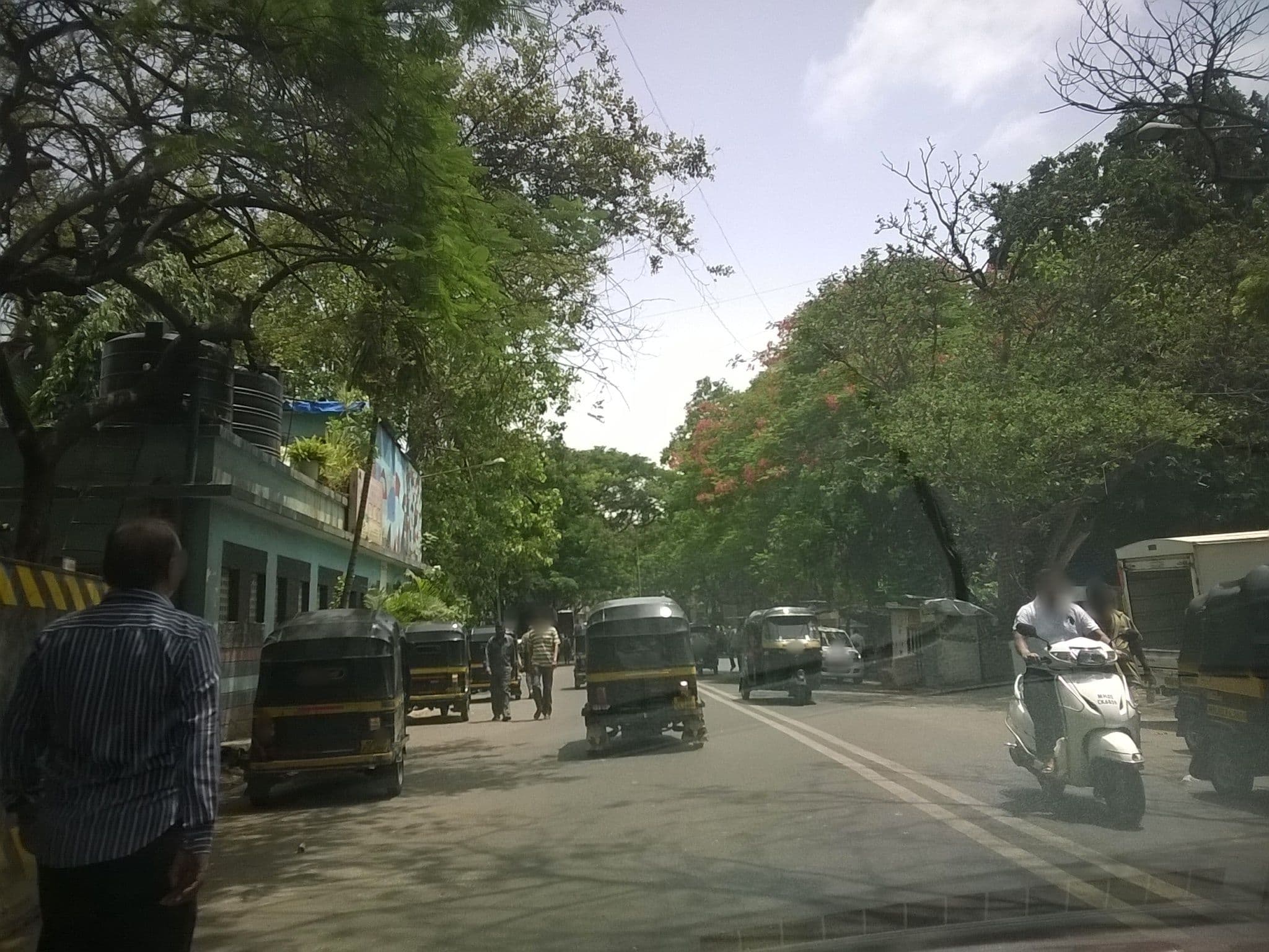 Street view near Hotel Parle International, Mumbai — © luanne (CC BY-SA · Mapillary)