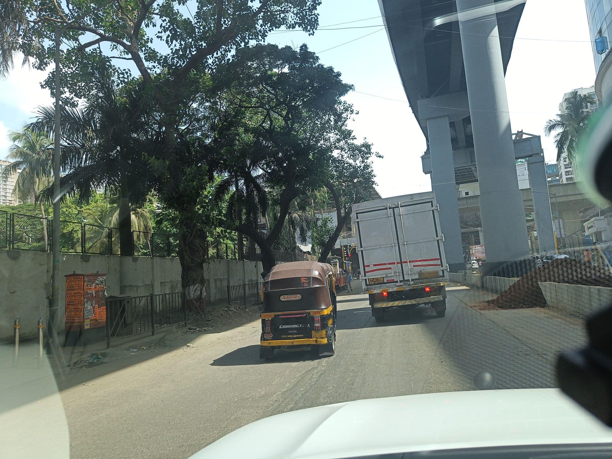 Street view near hotel ahura, Powai — © varunbhakhri (CC BY-SA · Mapillary)