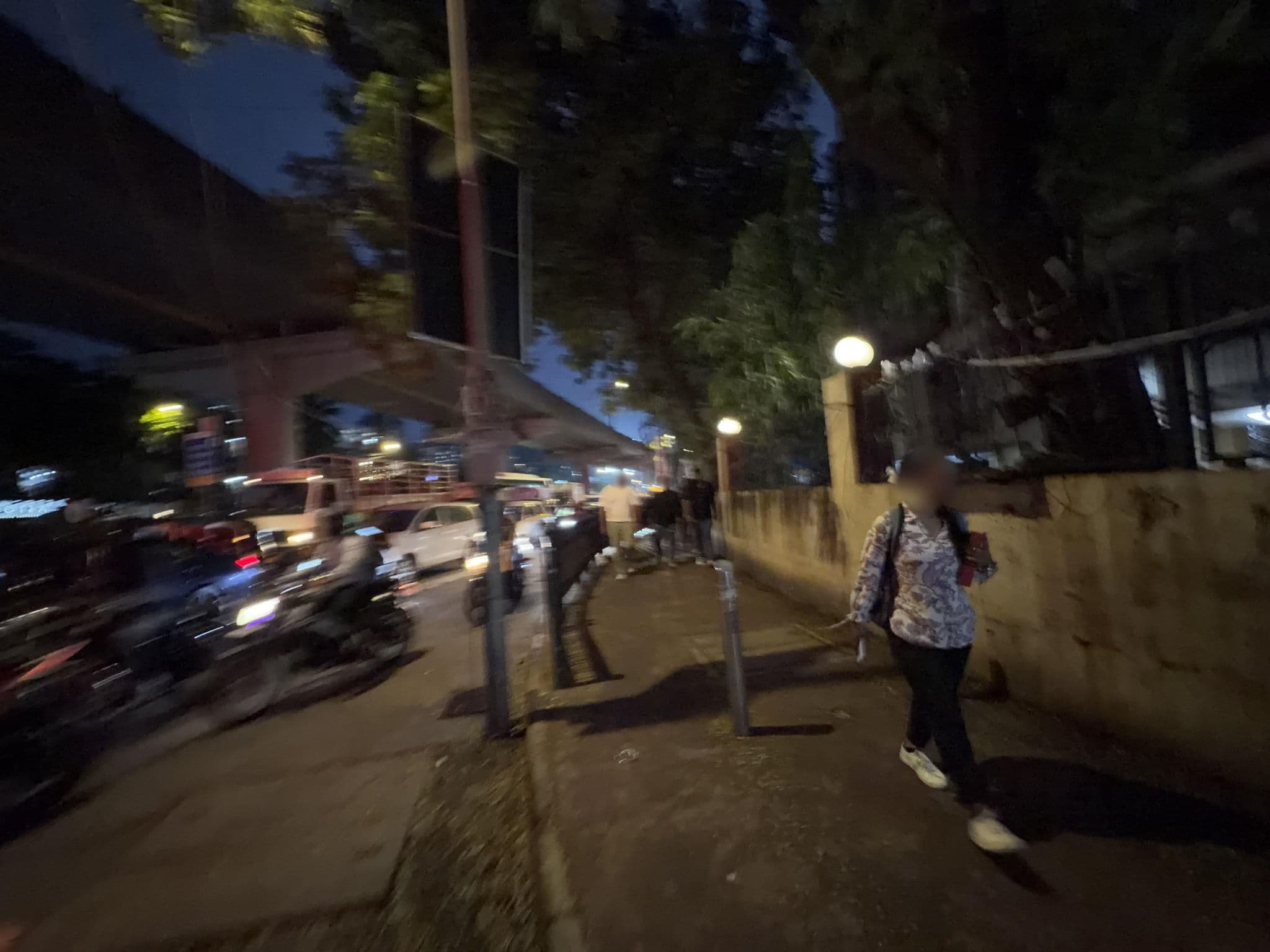 Street view near Executive Lotus - Service Apartment, Borivli — © SidStark (CC BY-SA · Mapillary)