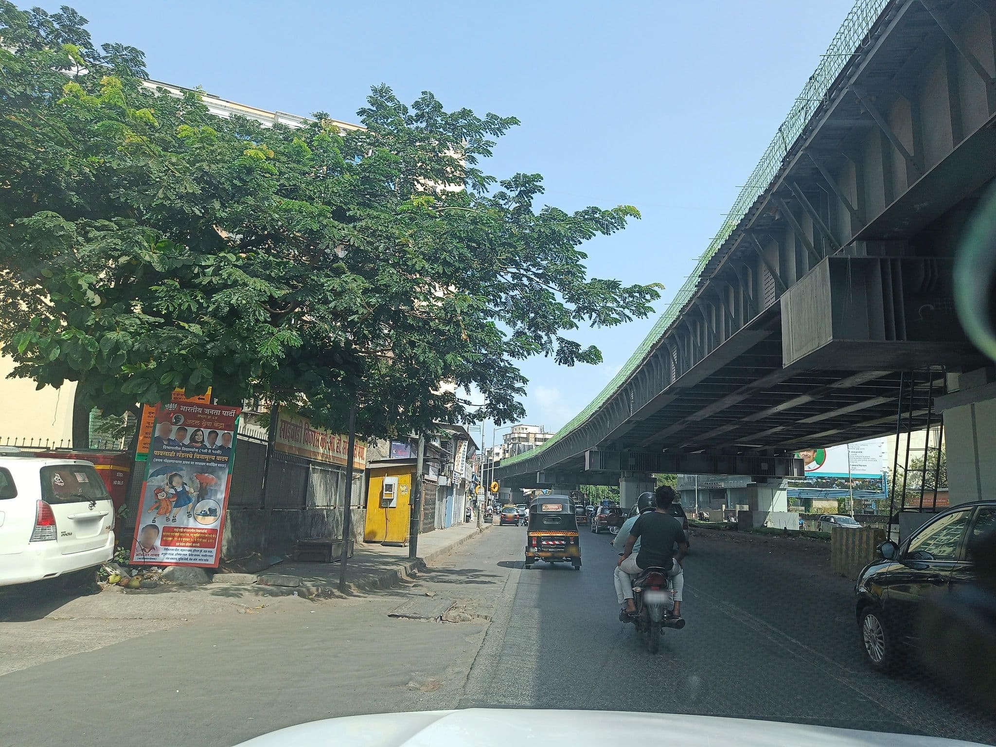 Street view near Hotel Suba Galaxy, Powai — © varunbhakhri (CC BY-SA · Mapillary)