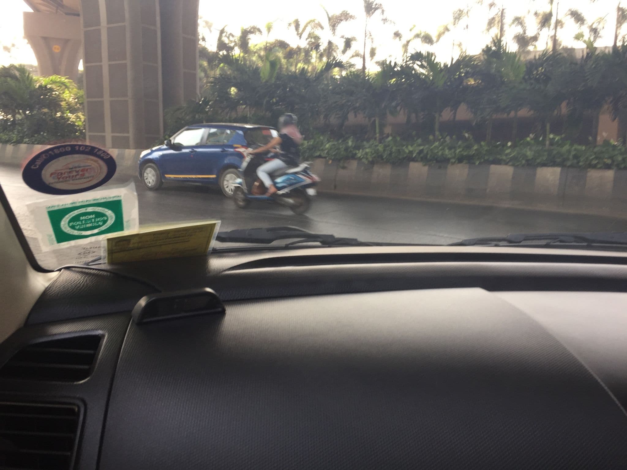 Street view near Room # 586 @ Hyatt, Mumbai — © marshall (CC BY-SA · Mapillary)