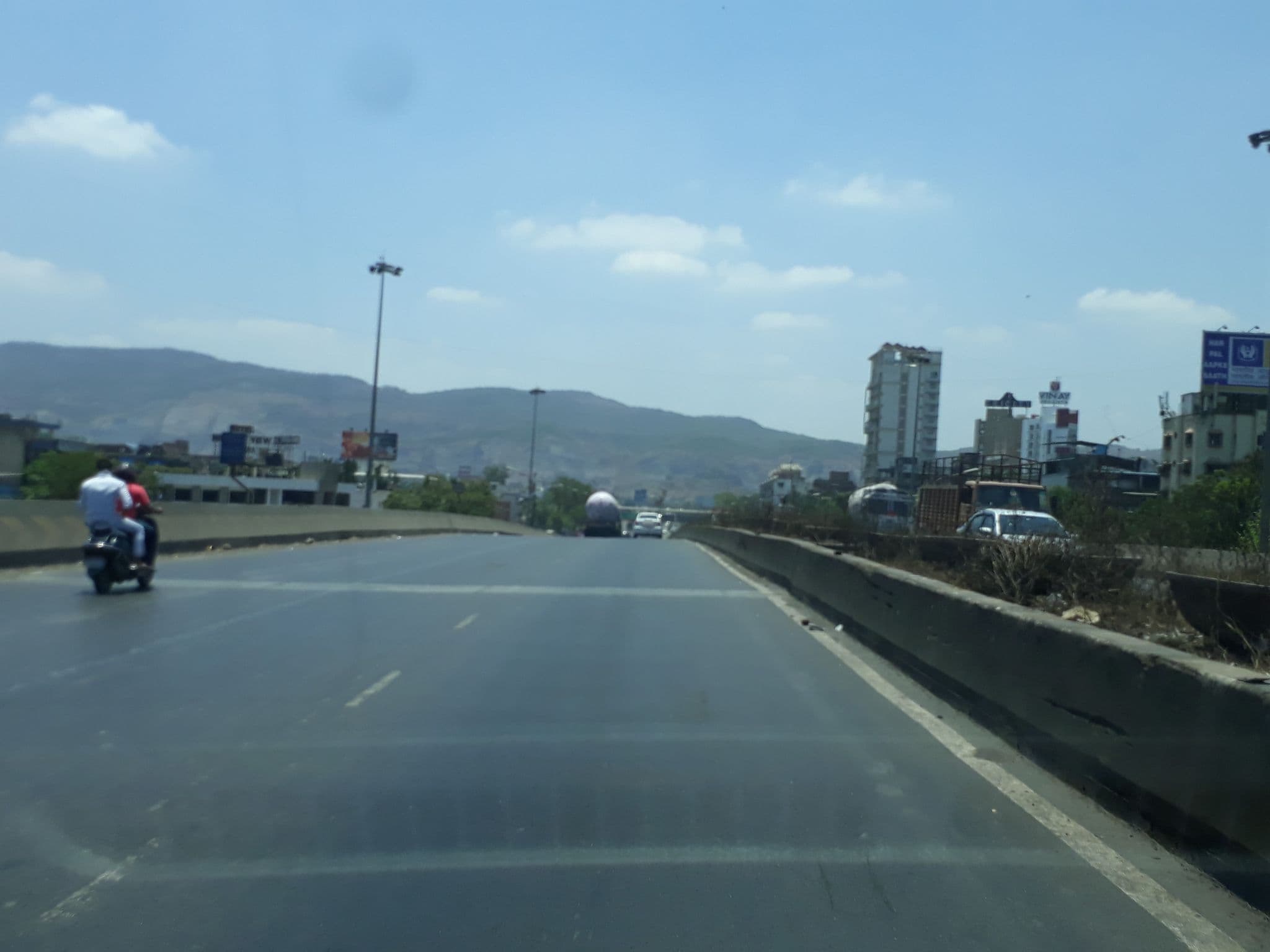 Street view near Sweet Dream, Navi Mumbai — © maiti21 (CC BY-SA · Mapillary)