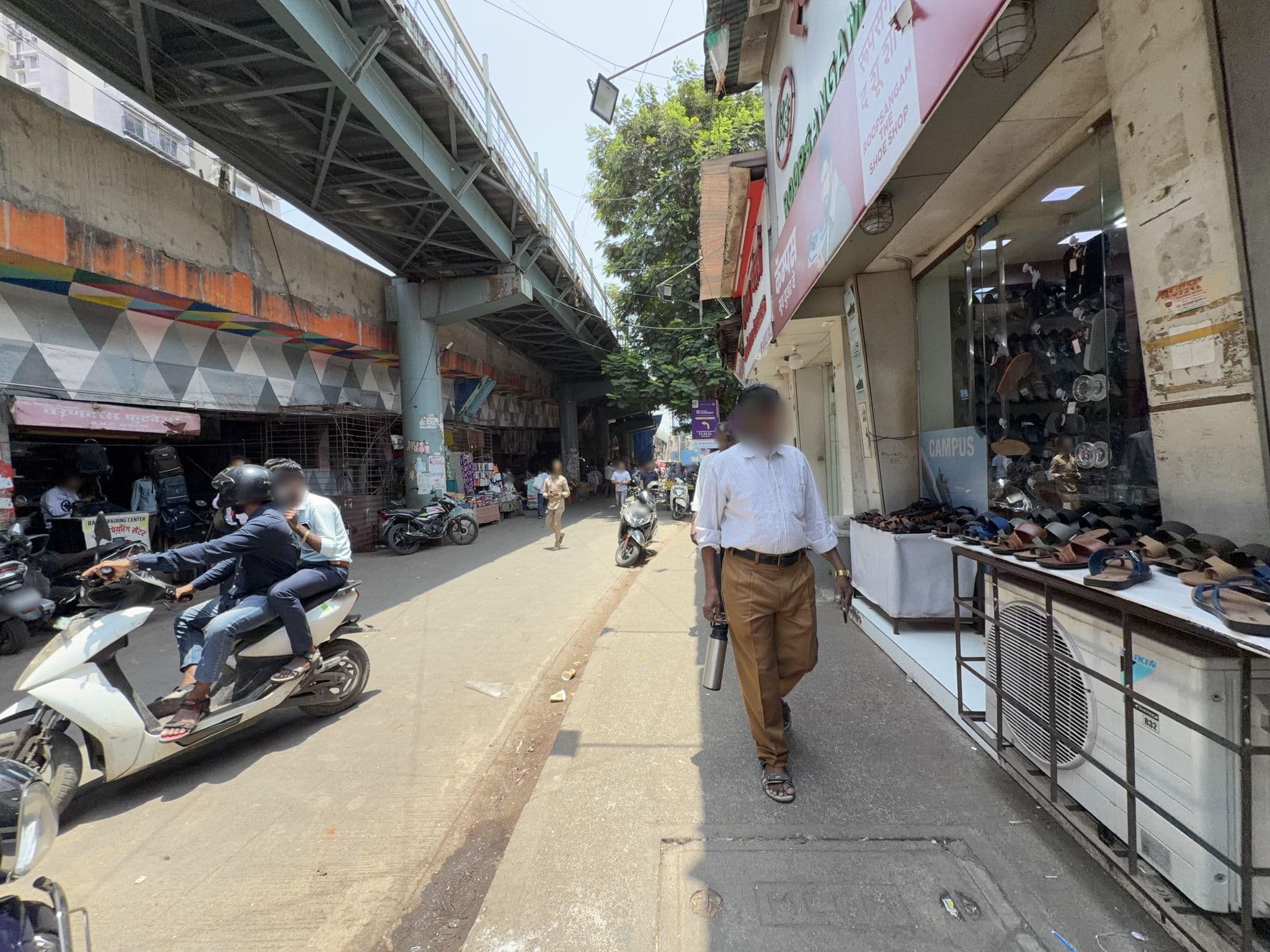 Street view near Hotel Palkhee, Mumbai — © SidStark (CC BY-SA · Mapillary)