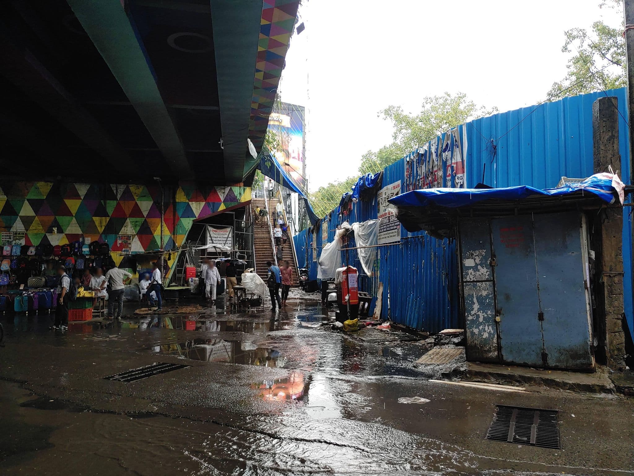 Street view near Kamla Lodge, Mumbai — © Aryanpaul (CC BY-SA · Mapillary)