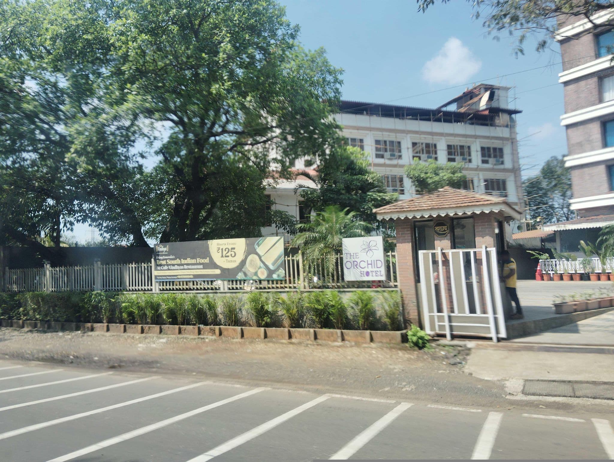 Street view near Orchid Ecotels Hotel & Resorts, Lonavla — © arn1291 (CC BY-SA · Mapillary)