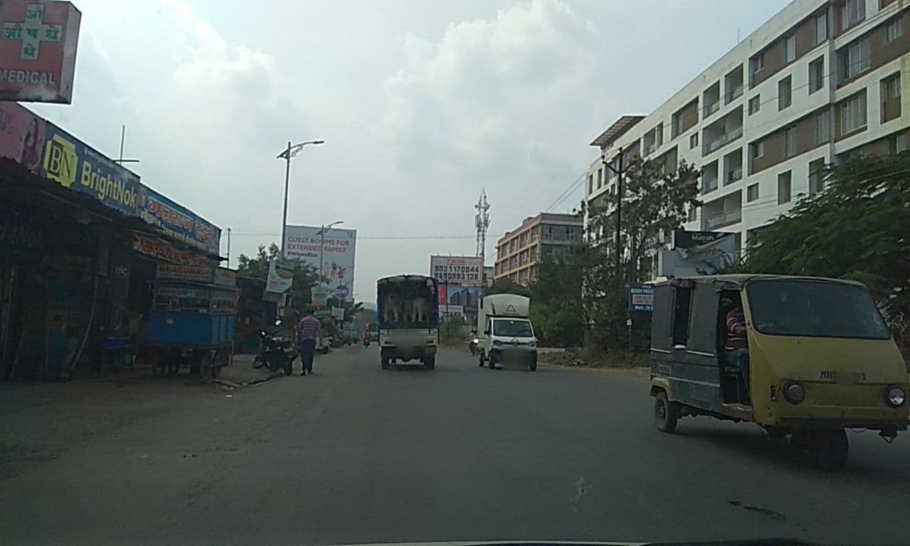 Street view near St. Laurn, Hinjawadi — © natarajakaveeti (CC BY-SA · Mapillary)