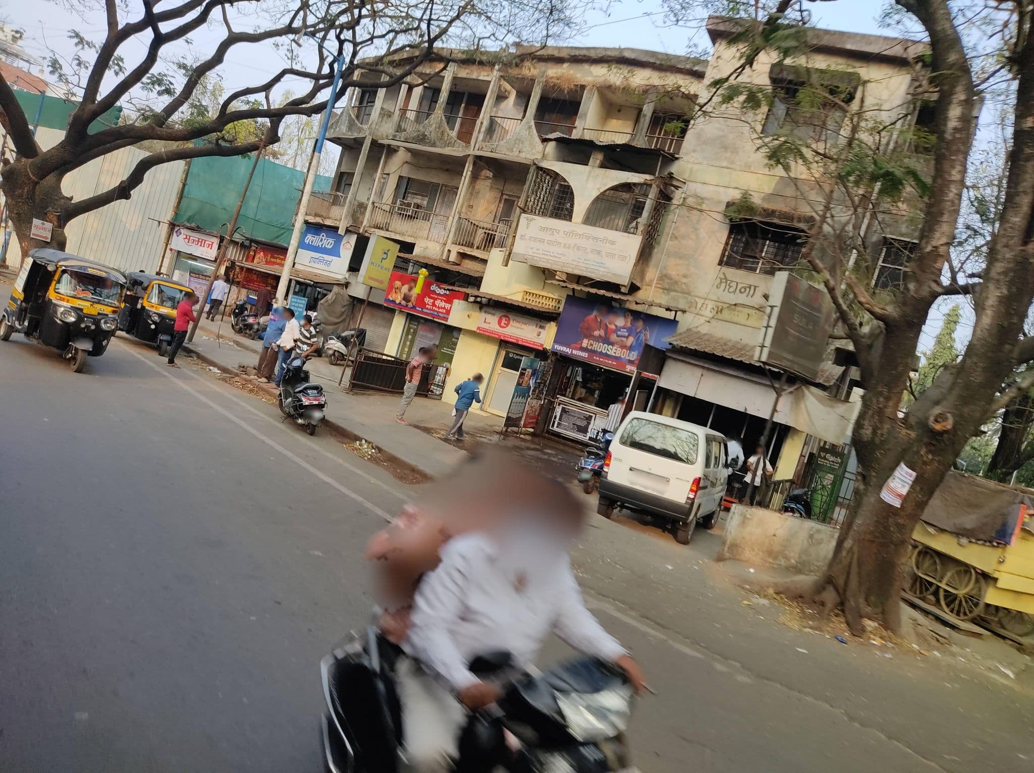 Street view near Taste Makers, Pune — © Vivek_Mudada__07 (CC BY-SA · Mapillary)