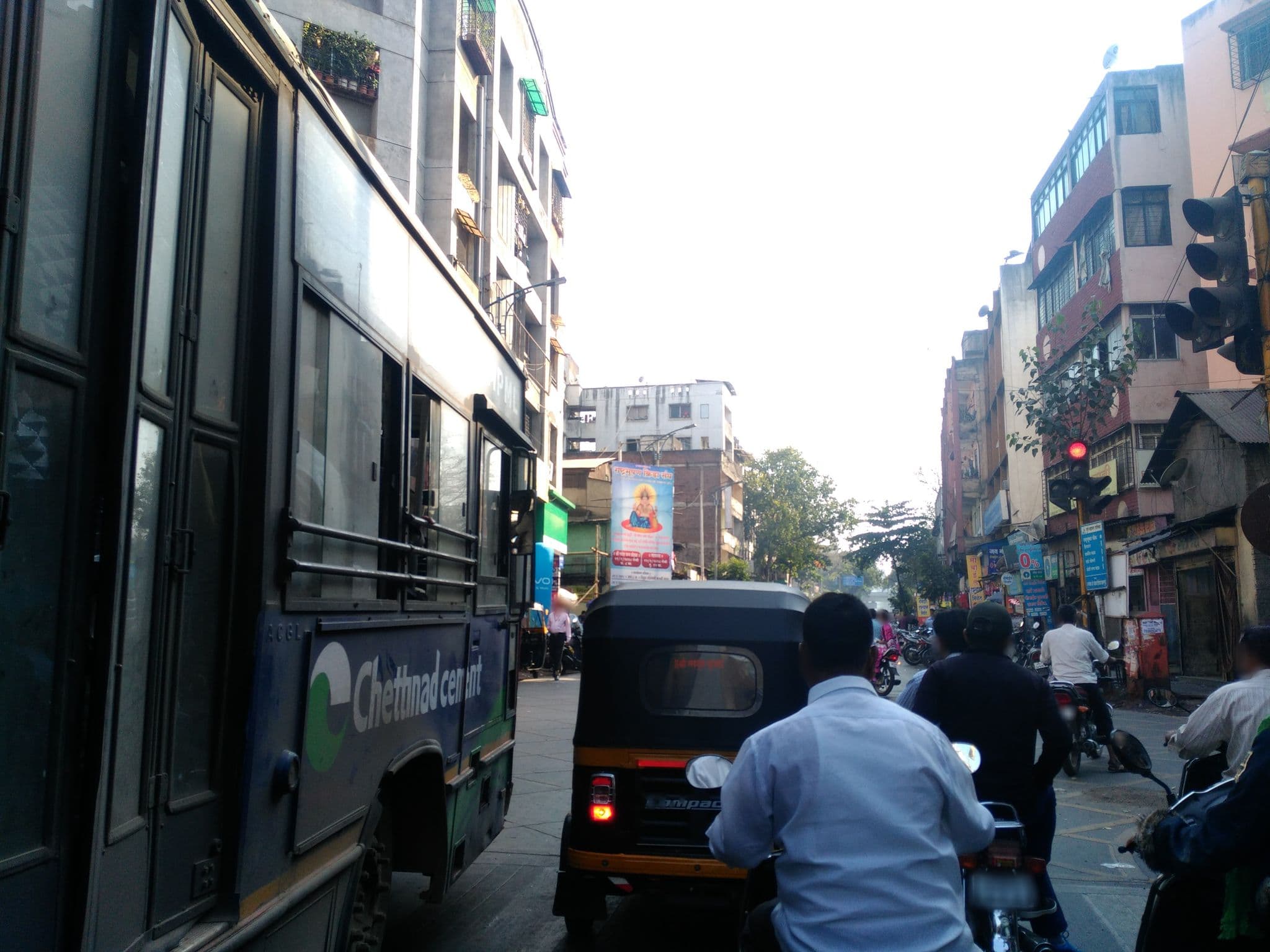 Street view near Pranav hotel, Pune — © abhyankar (CC BY-SA · Mapillary)