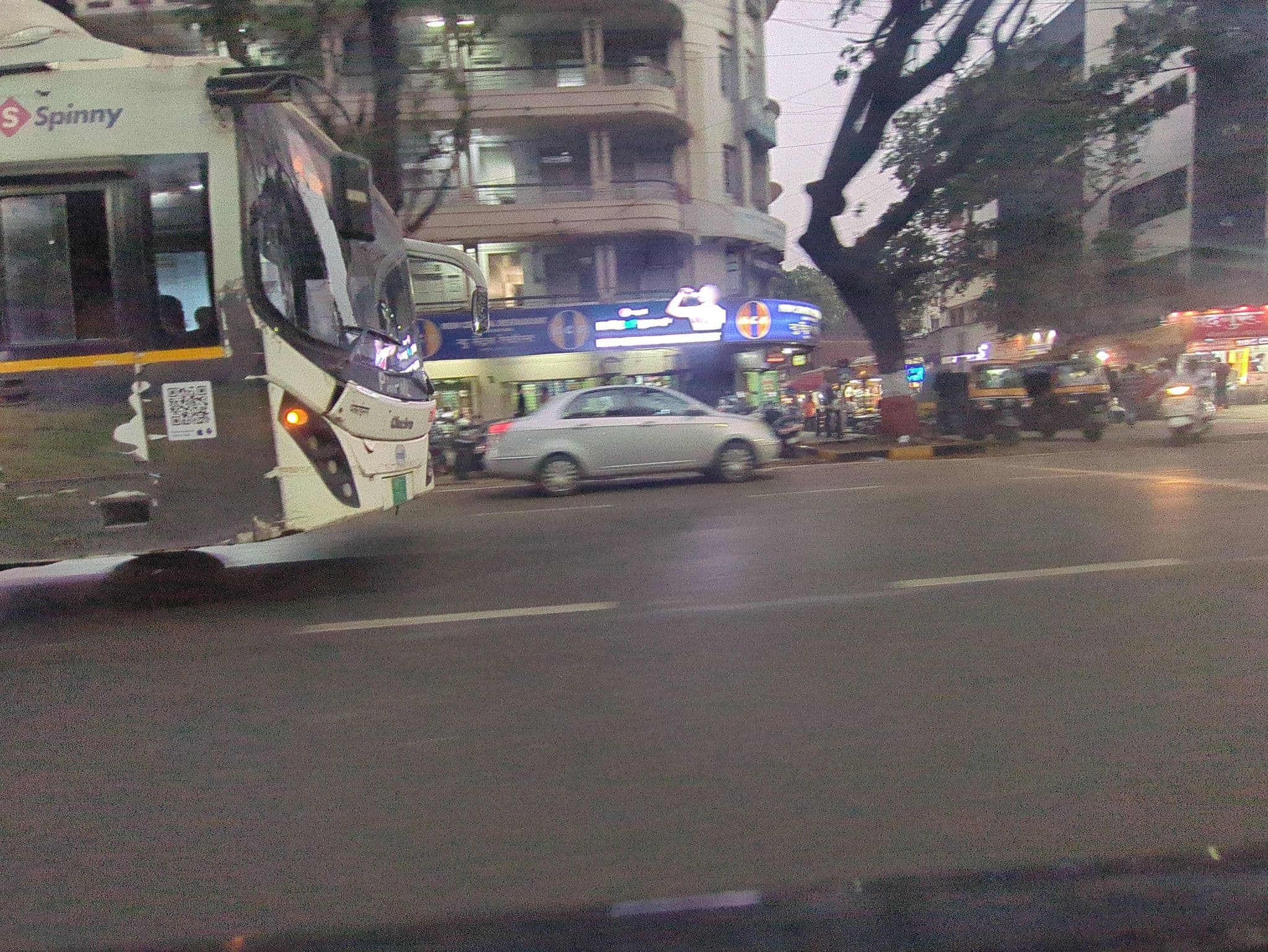 Street view near Guruprasad Lodge, Shivaji Nagar — © rdugal (CC BY-SA · Mapillary)