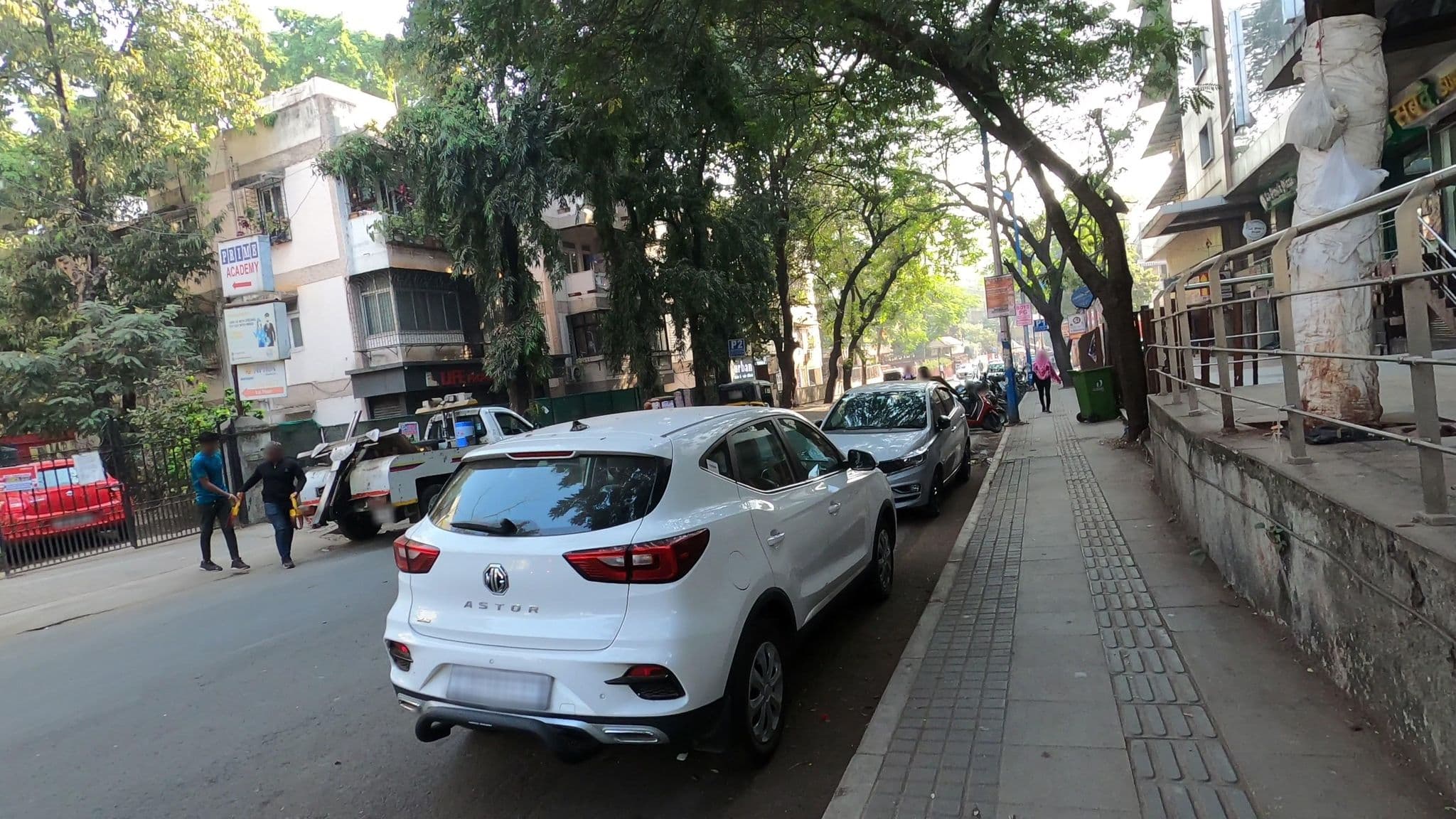 Street view near Goldfield Hotels and Resorts Pvt. Ltd., Shivaji Nagar — © WPStan (CC BY-SA · Mapillary)