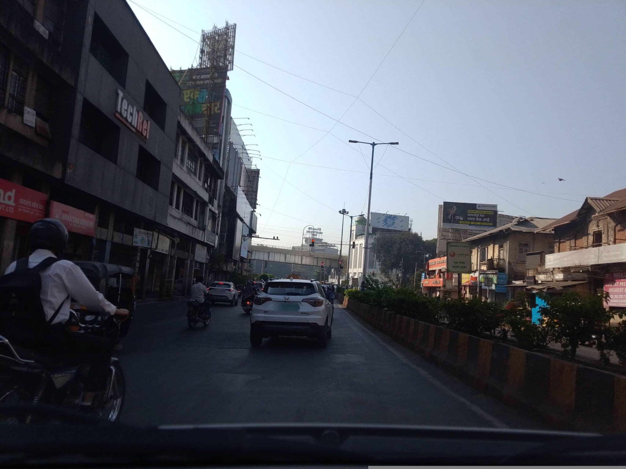 Street view near Hotel Purab, Pune — © nileshjagtap (CC BY-SA · Mapillary)