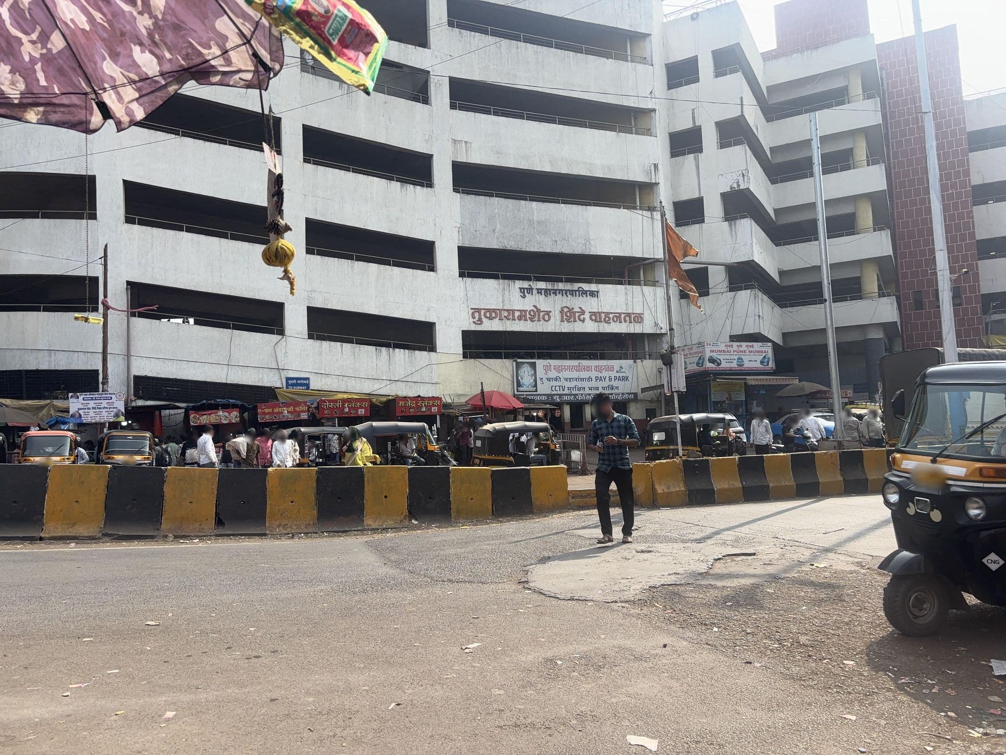 Street view near National hotel, Pune — © Mrunmayee (CC BY-SA · Mapillary)