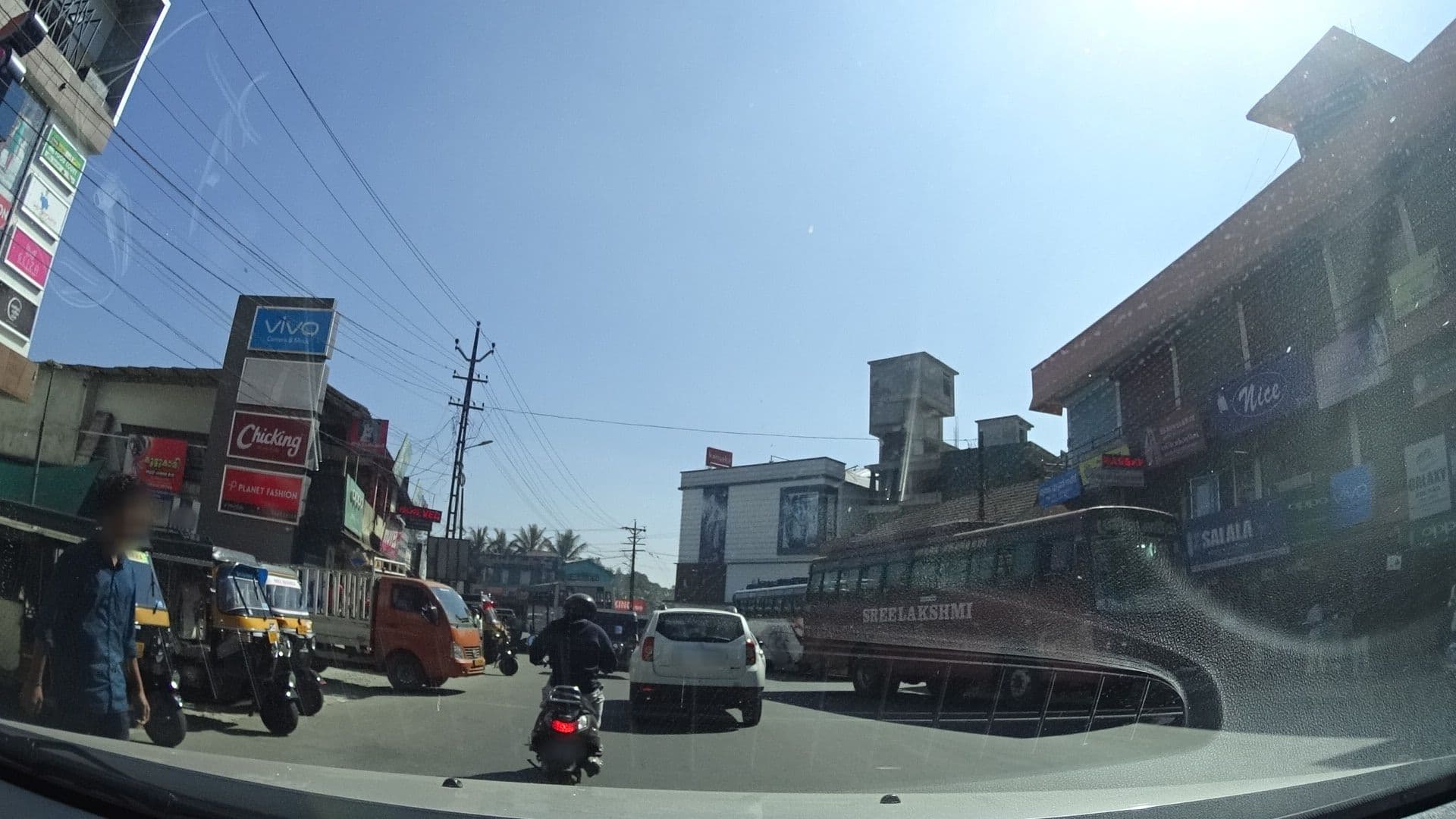 Street view near HOTEL SINAI STAY WAYANAD, Kalpatta — © geohacker (CC BY-SA · Mapillary)