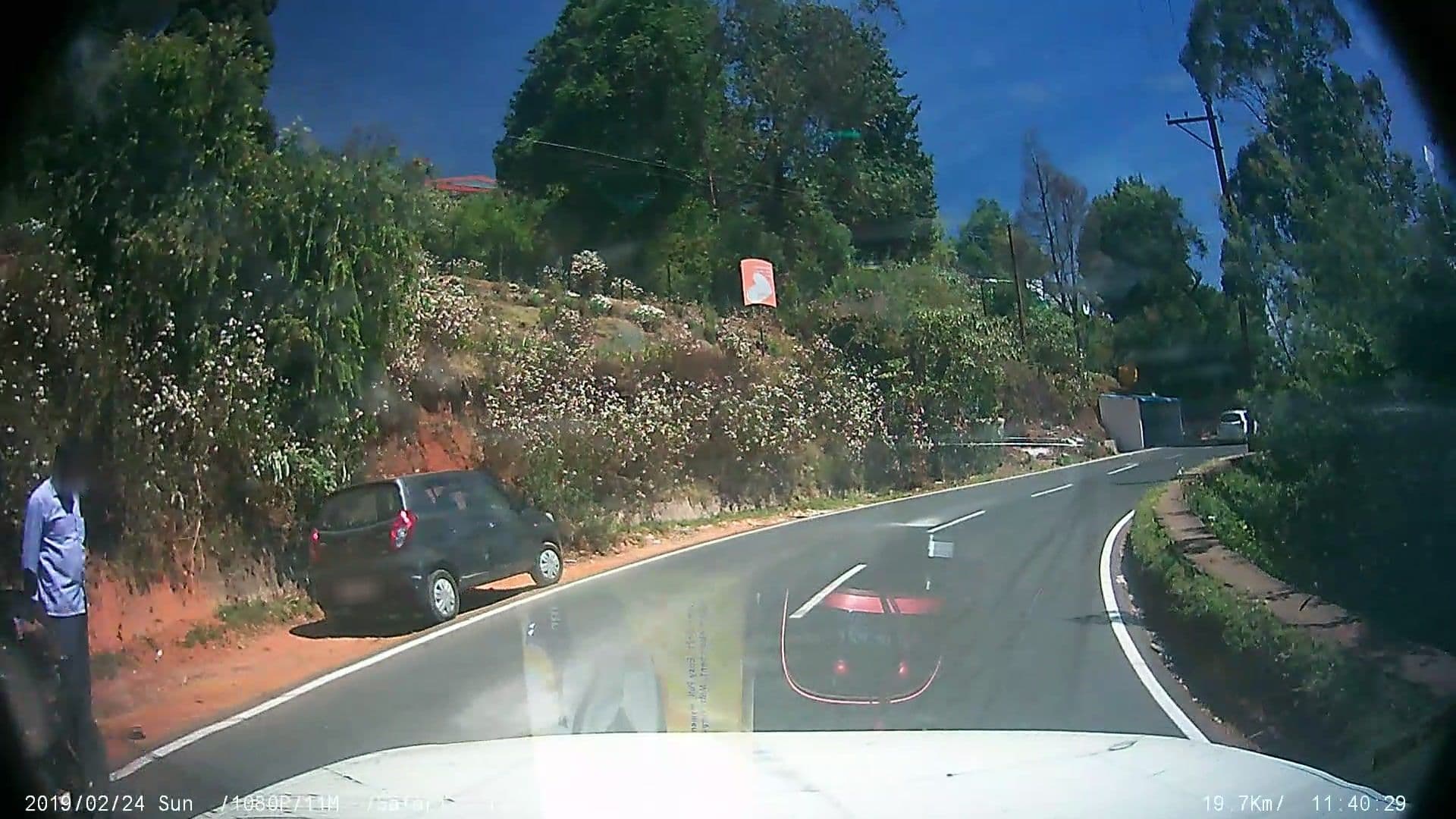 Street view near The Wyoming Heritage, Ooty — © johnichan (CC BY-SA · Mapillary)